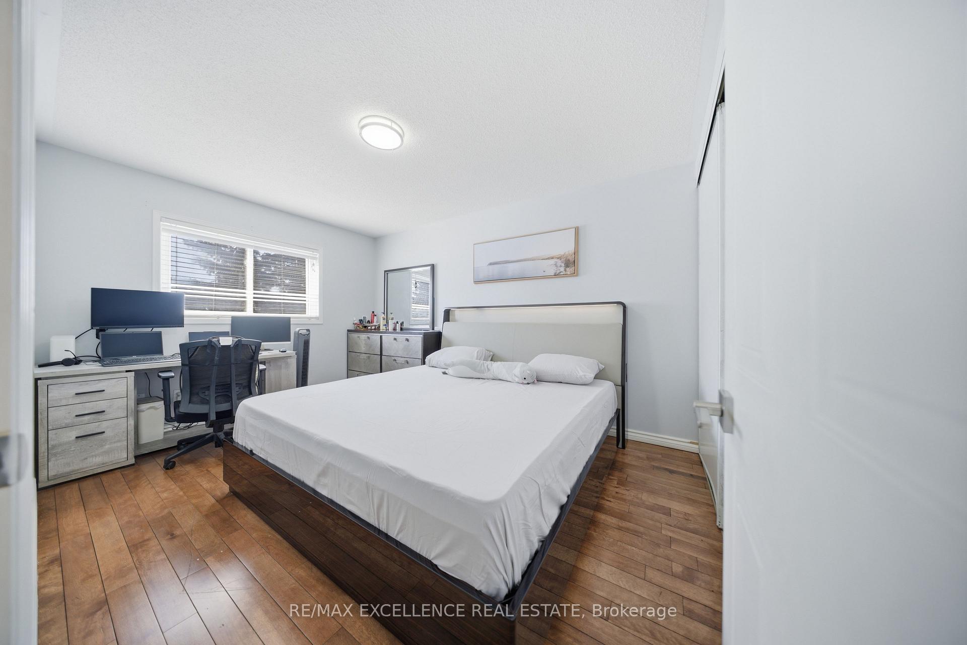 Photo 13 of 46 Nectarine Crescent, Brampton, Westgate — HOMEH