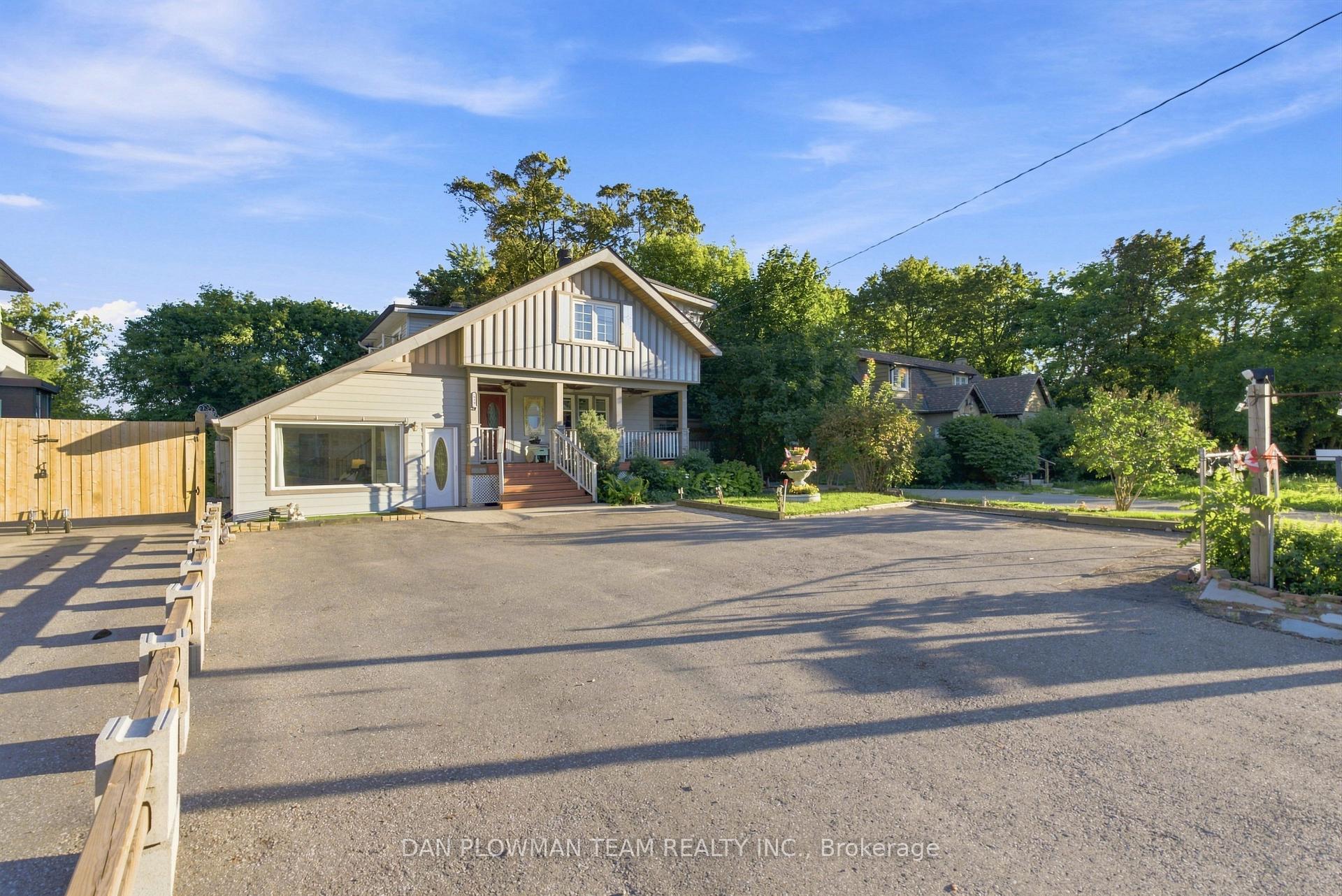 Photo 2 of 519 Kingston Road W, Ajax, Central West — HOMEH
