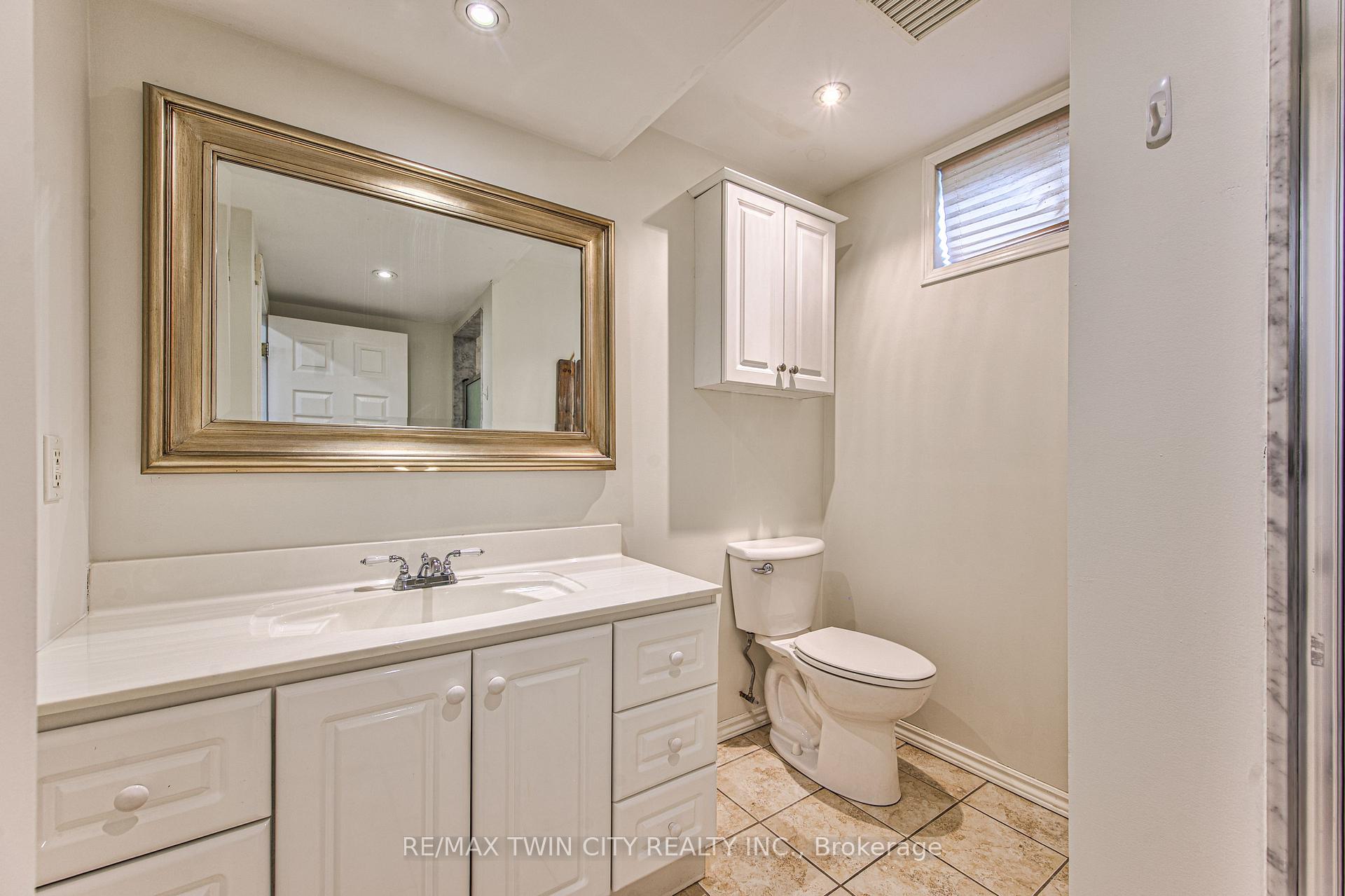 Photo 25 of 104 Springbank Crescent, Waterloo — HOMEH