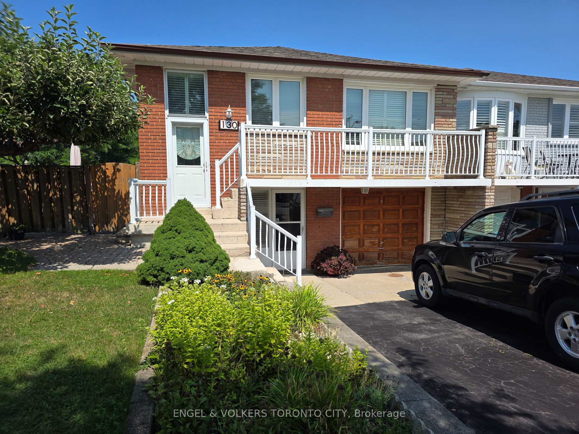 Front of Unit Lower, 130 Shoreham Drive