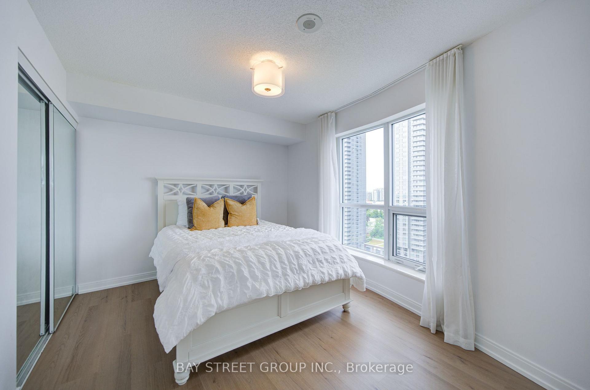 Photo 12 of Unit 1908, 151 Village Green Square, Scarborough, Agincourt South-Malvern West — HOMEH