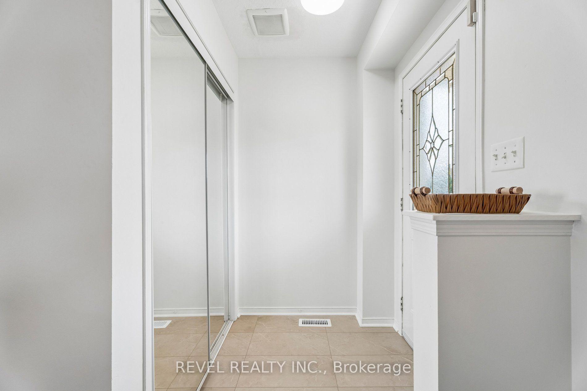Photo 4 of 5 Jones Lane, Brantford, Empire South — HOMEH