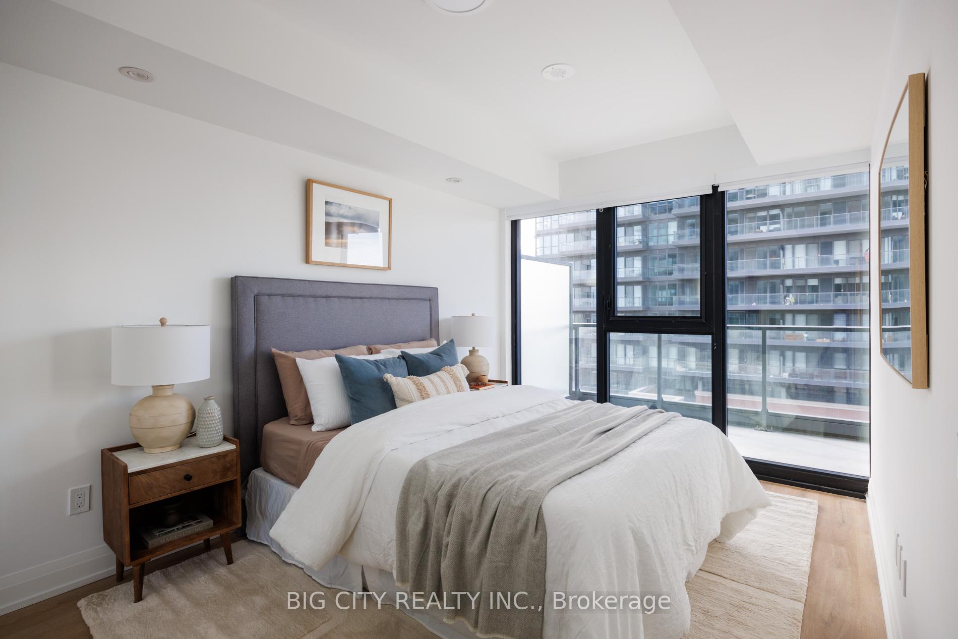 Photo 10 of Unit 1403, 36 Brentcliffe Road, Toronto, Thorncliffe Park — HOMEH