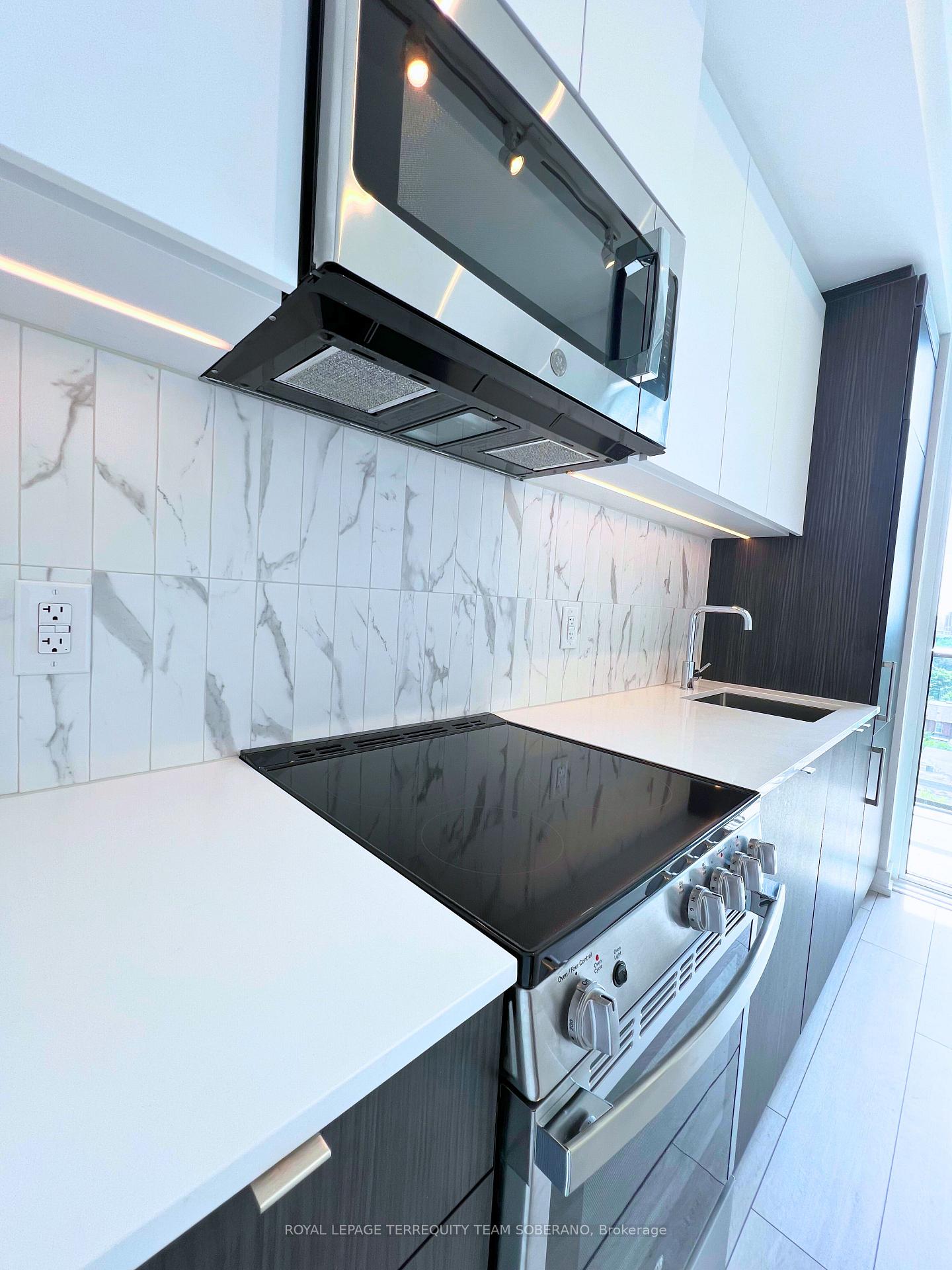 Photo 10 of Unit 21, 500 Dupont Street, Toronto, The Annex — HOMEH