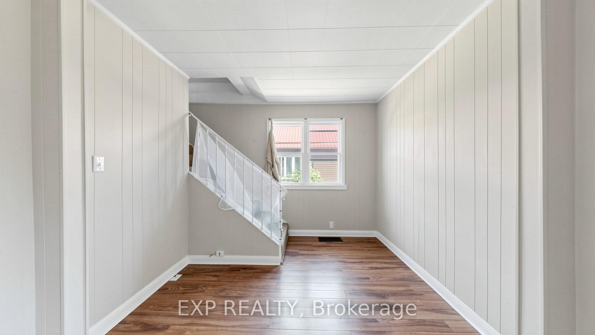 Photo 12 of 546 Park Road S, Oshawa, Vanier — HOMEH