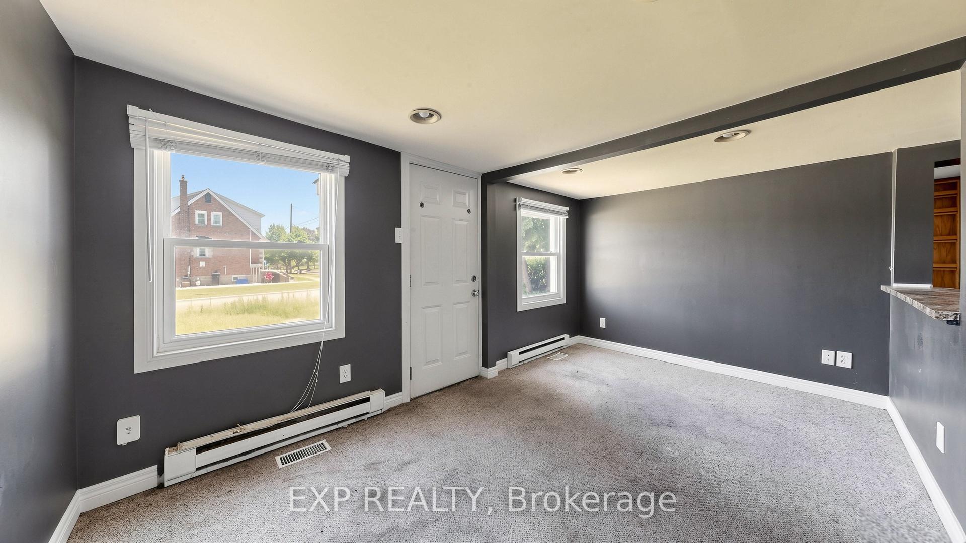 Photo 21 of 546 Park Road S, Oshawa, Vanier — HOMEH