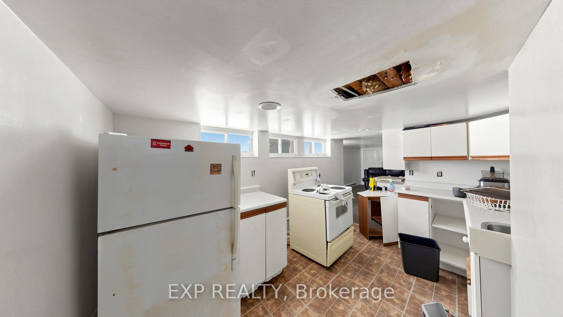 Photo 33 of 546 Park Road S, Oshawa, Vanier — HOMEH