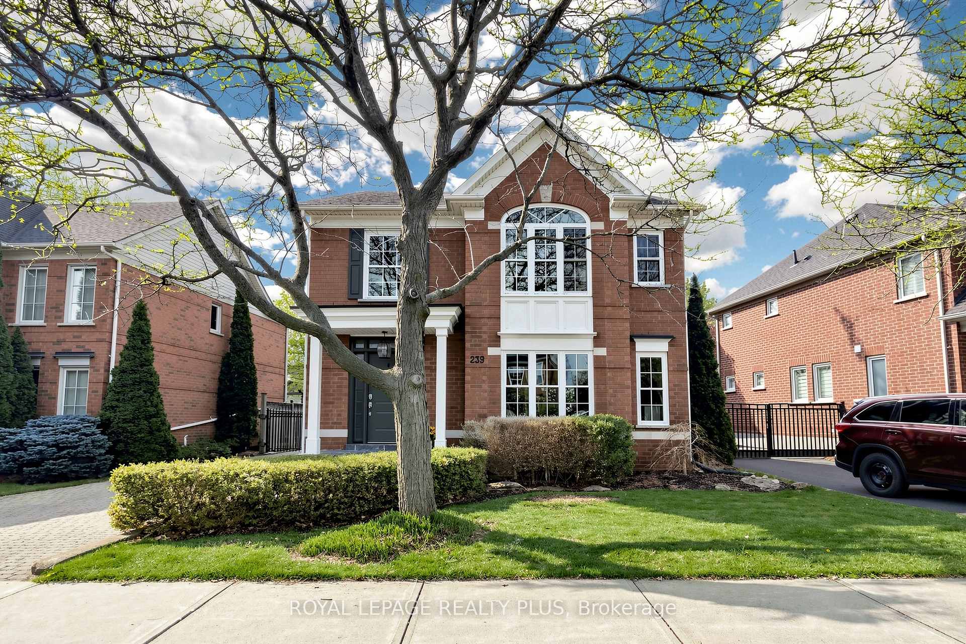 Photo 1 of 239 Westfield Trail, Oakville, River Oaks — HOMEH