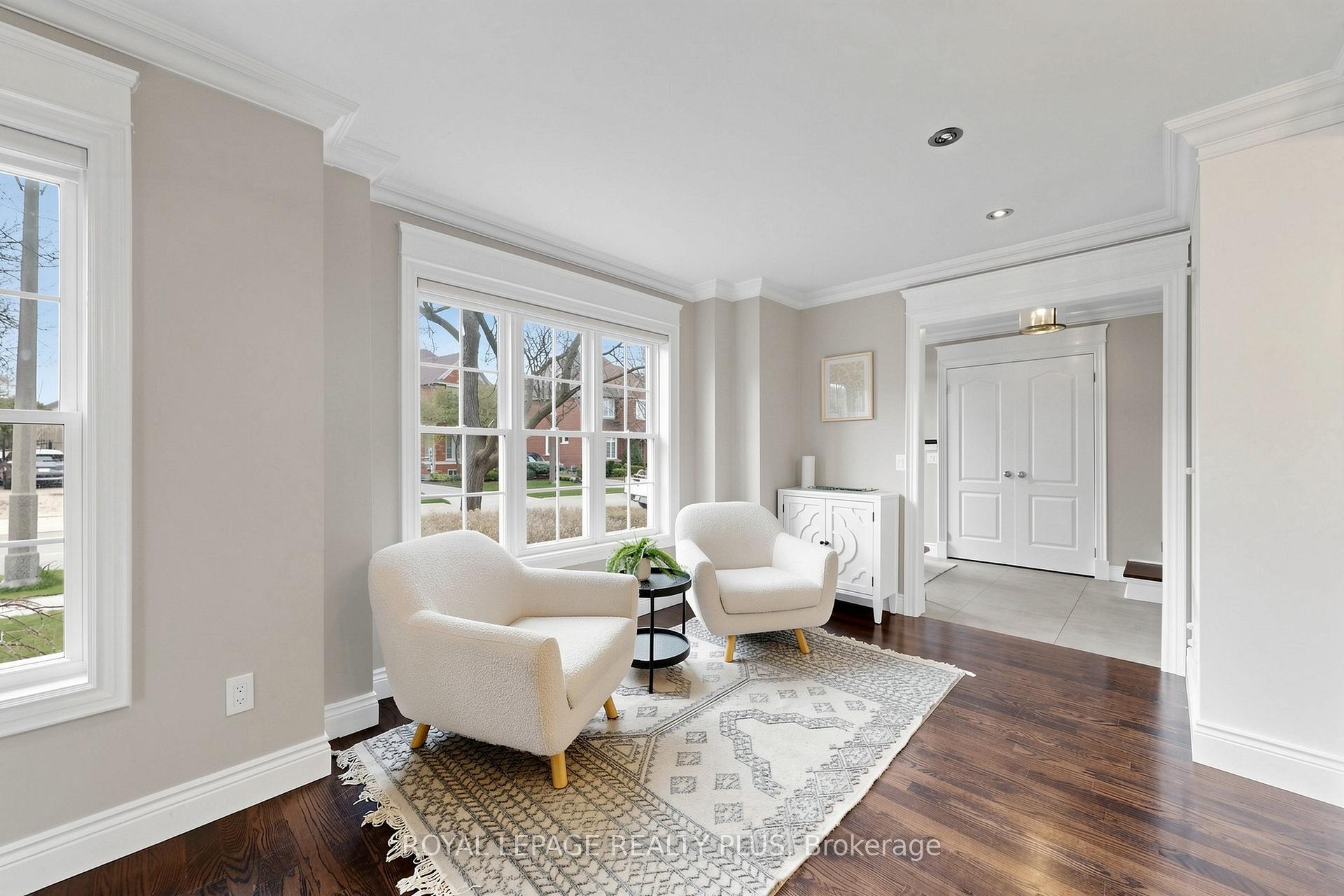 Photo 4 of 239 Westfield Trail, Oakville, River Oaks — HOMEH