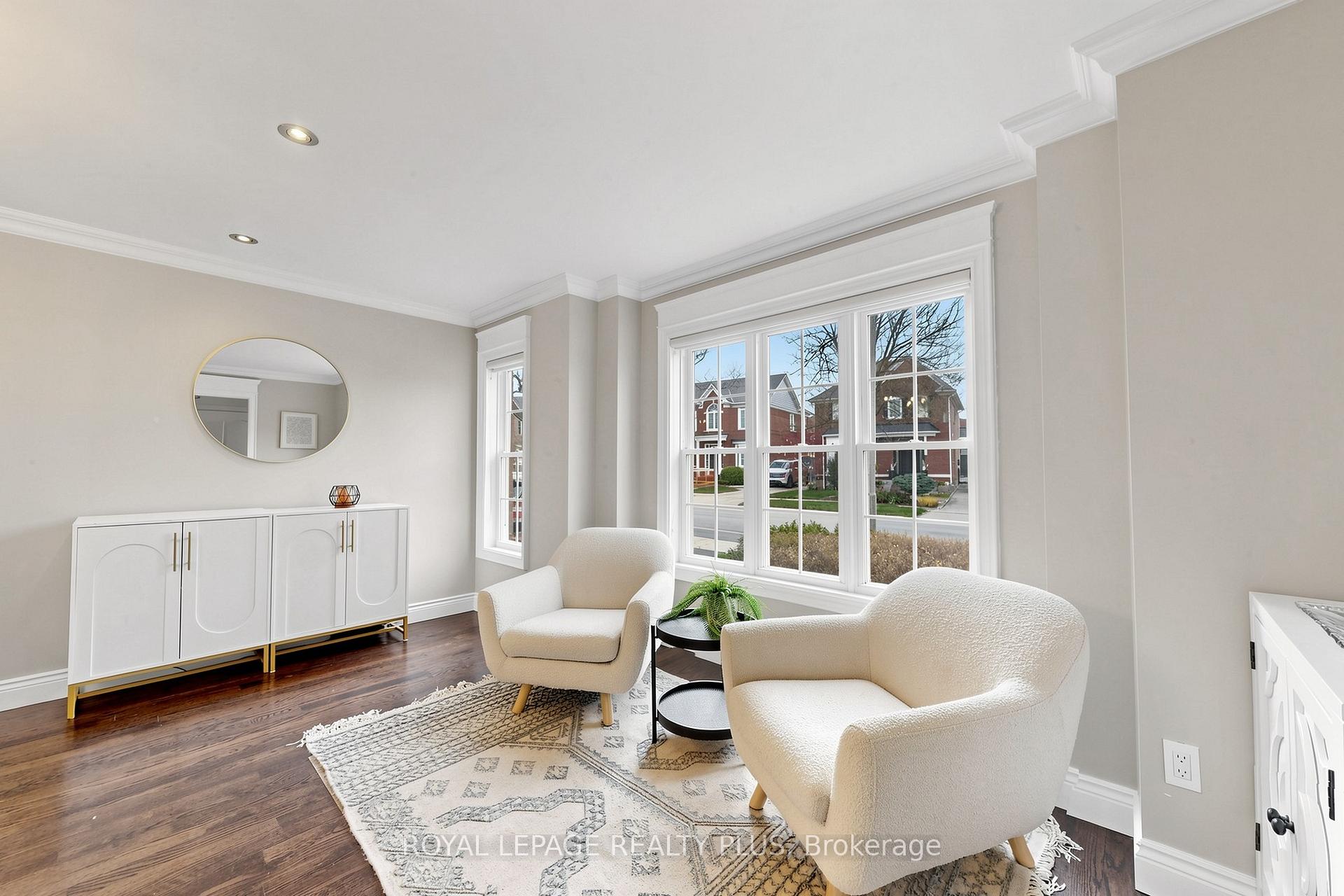 Photo 5 of 239 Westfield Trail, Oakville, River Oaks — HOMEH