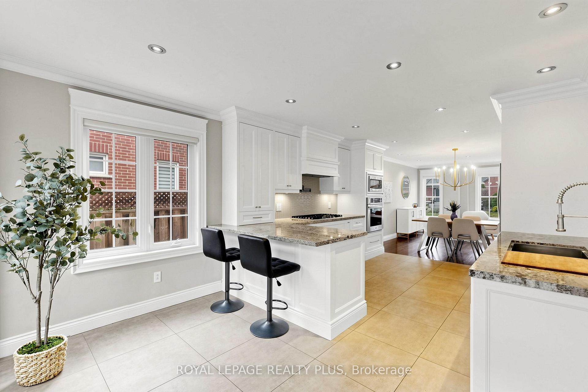 Photo 9 of 239 Westfield Trail, Oakville, River Oaks — HOMEH