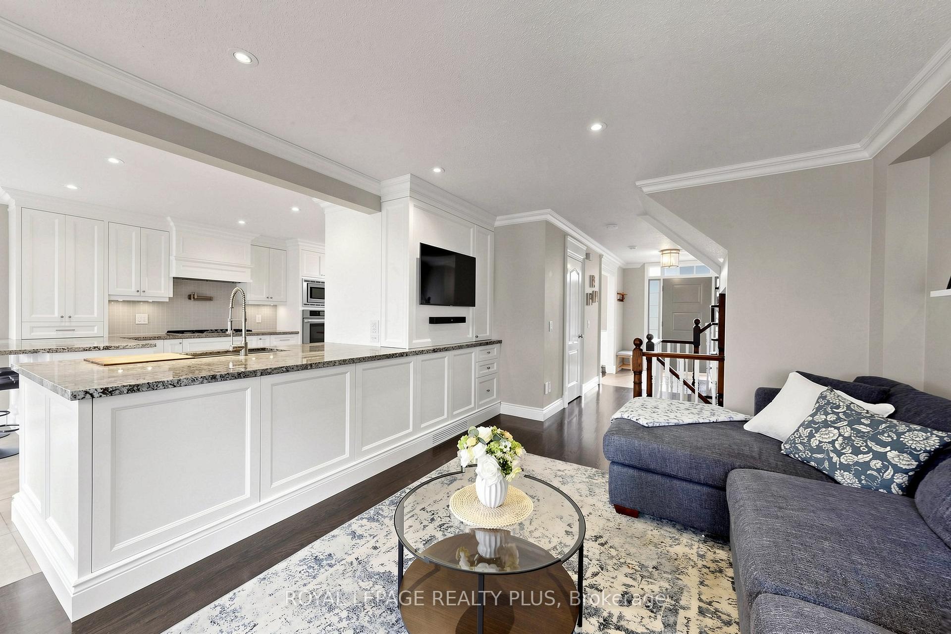 Photo 12 of 239 Westfield Trail, Oakville, River Oaks — HOMEH