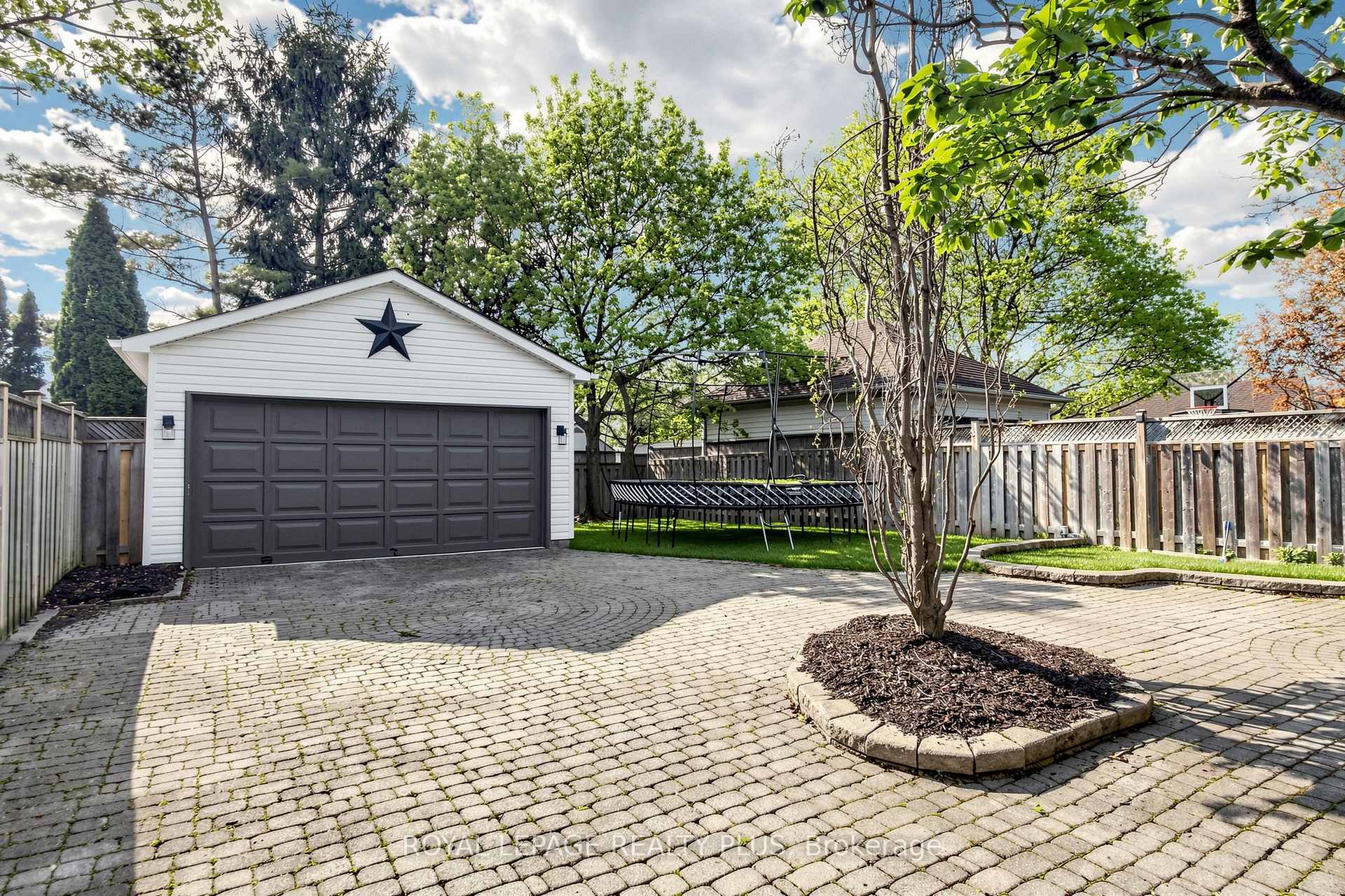 Photo 37 of 239 Westfield Trail, Oakville, River Oaks — HOMEH