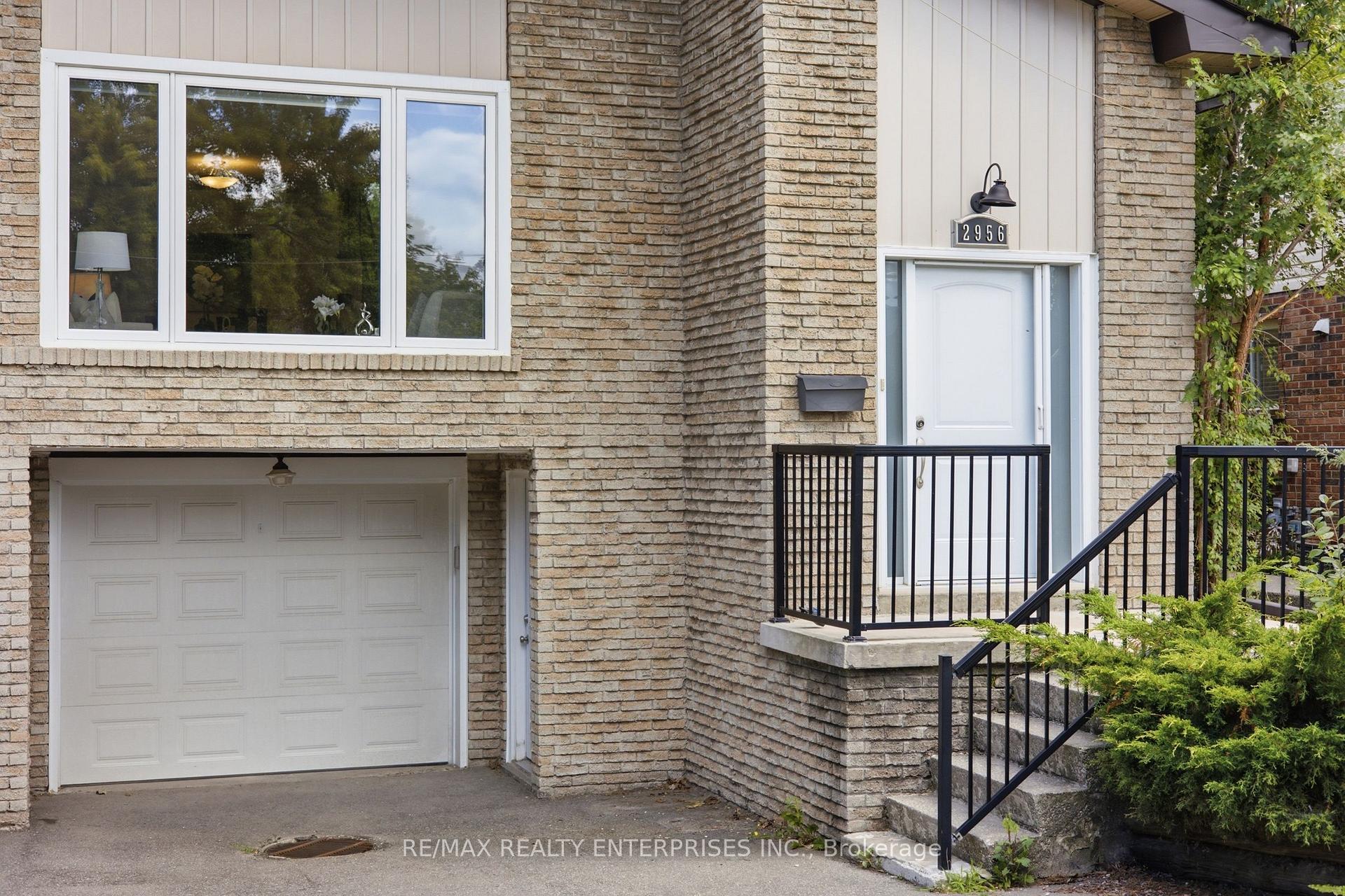 Photo 2 of 2956 Windjammer Road, Mississauga, Erin Mills — HOMEH