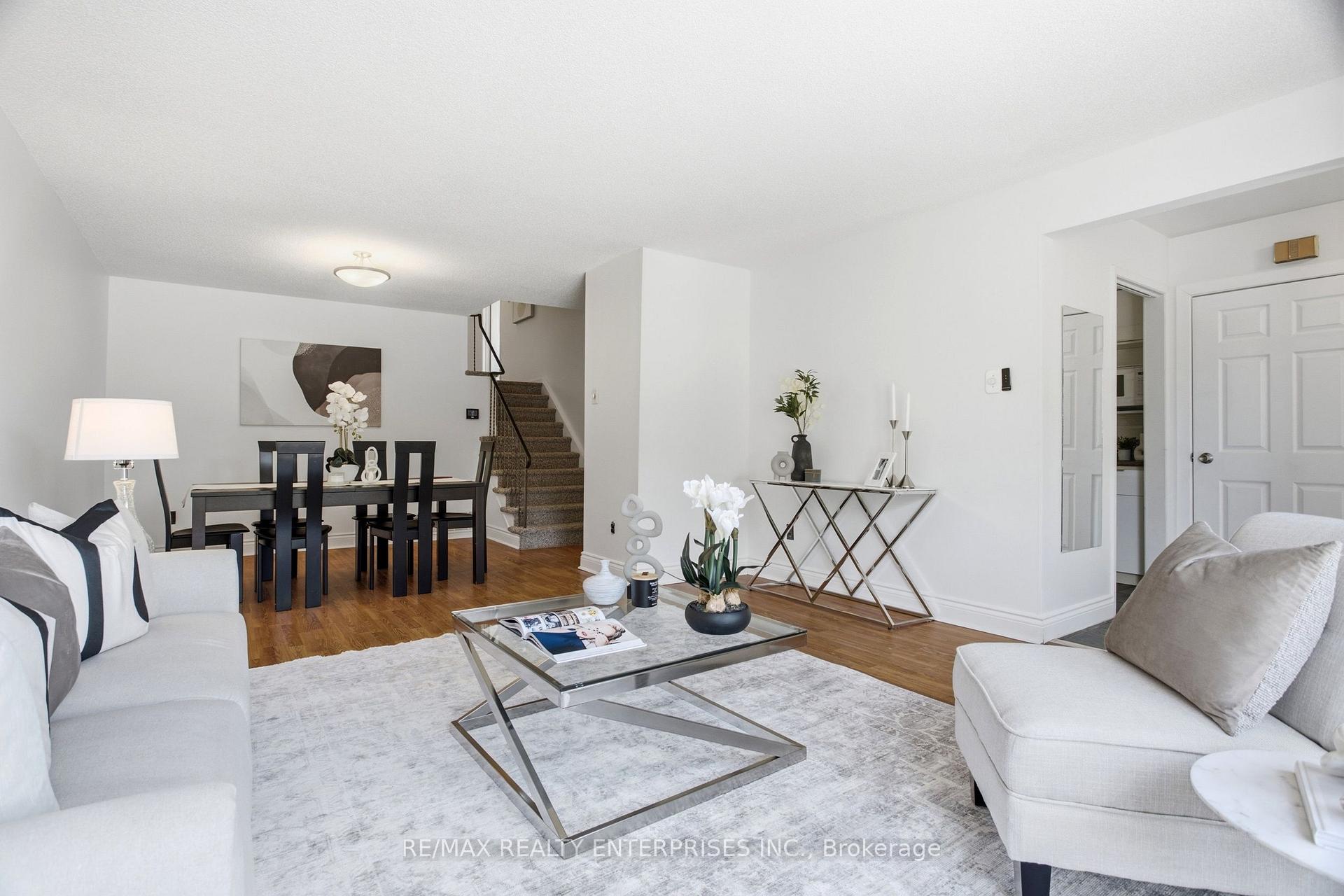Photo 8 of 2956 Windjammer Road, Mississauga, Erin Mills — HOMEH