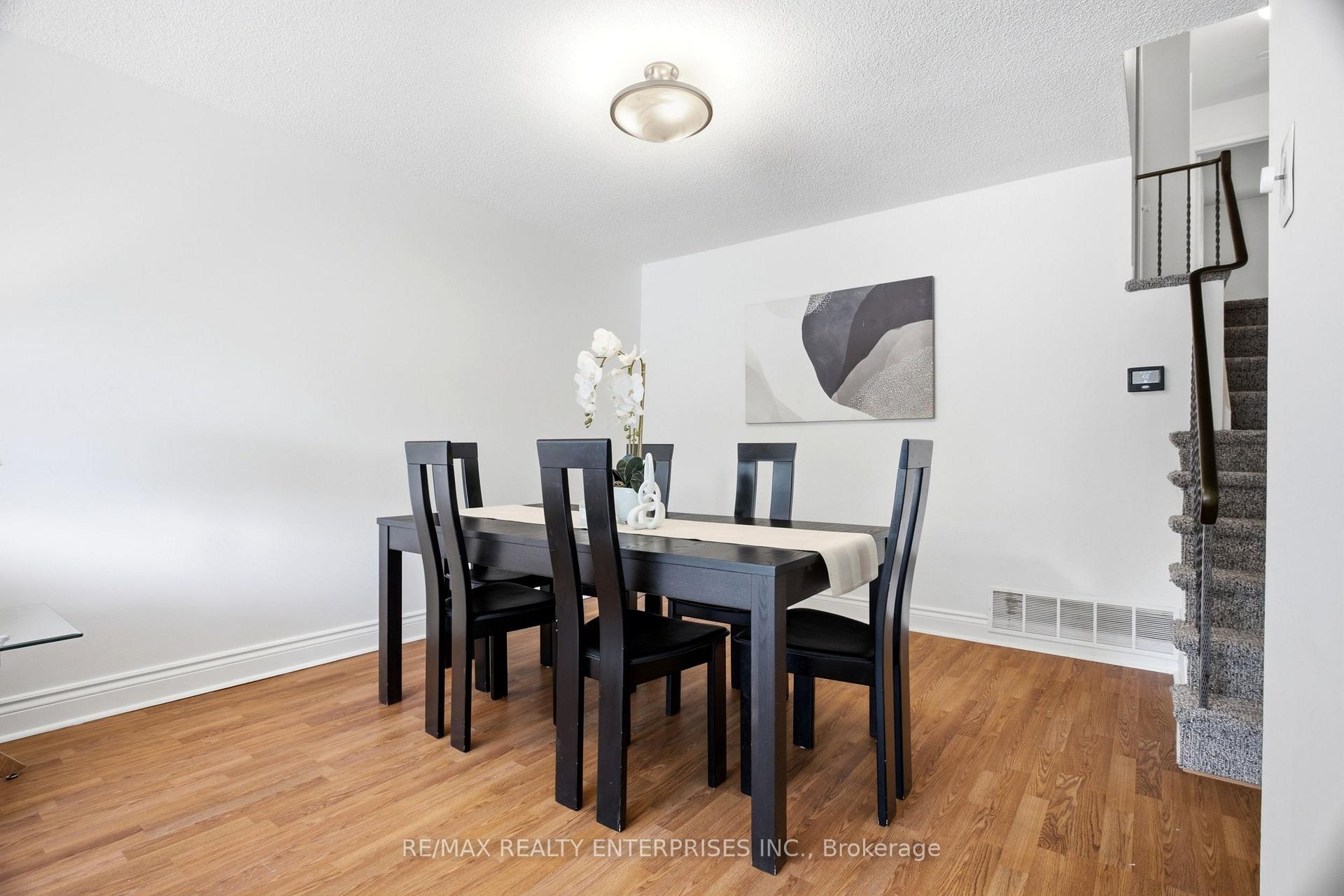Photo 10 of 2956 Windjammer Road, Mississauga, Erin Mills — HOMEH