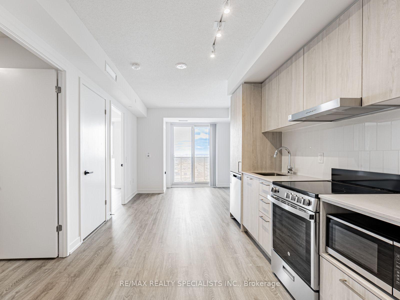 Photo 6 of Unit 3807, 195 Commerce Street, Vaughan, Vaughan Corporate Centre — HOMEH