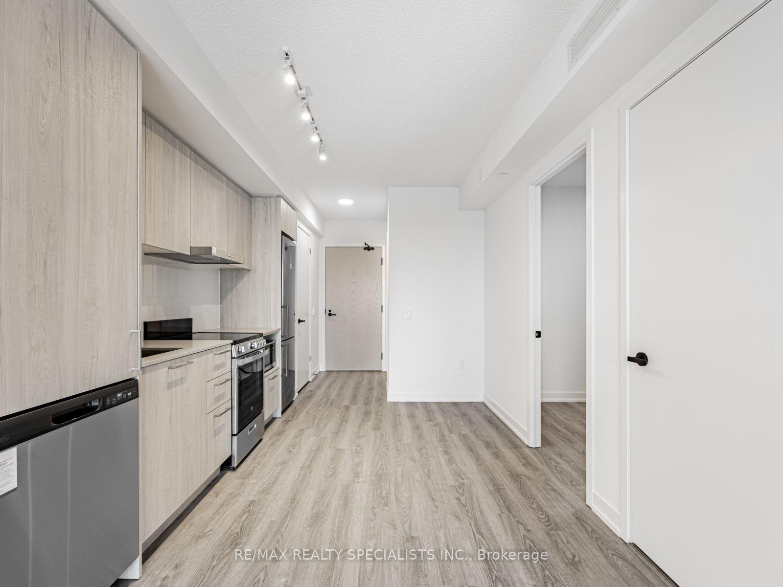 Photo 11 of Unit 3807, 195 Commerce Street, Vaughan, Vaughan Corporate Centre — HOMEH