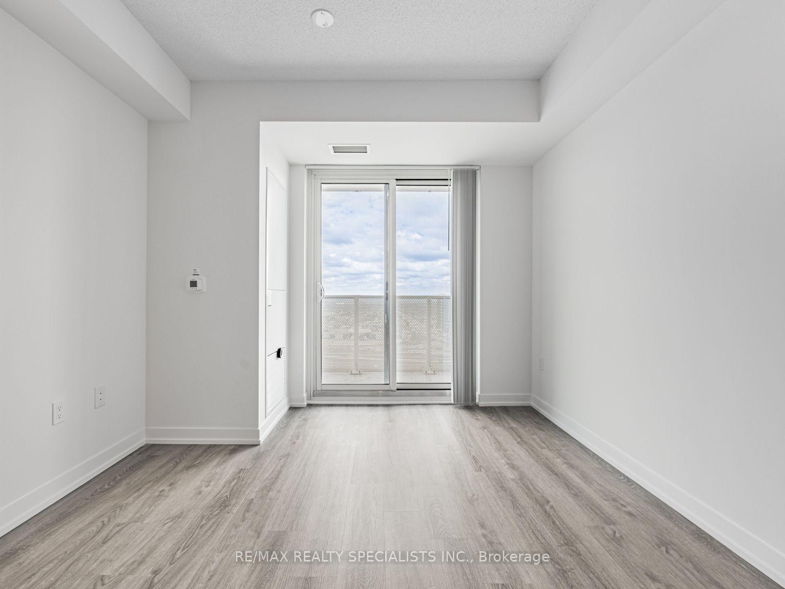 Photo 13 of Unit 3807, 195 Commerce Street, Vaughan, Vaughan Corporate Centre — HOMEH