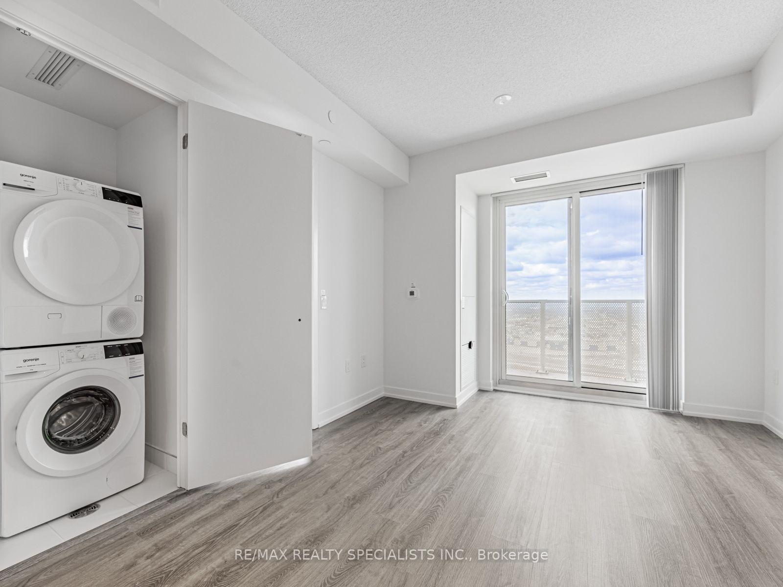 Photo 15 of Unit 3807, 195 Commerce Street, Vaughan, Vaughan Corporate Centre — HOMEH