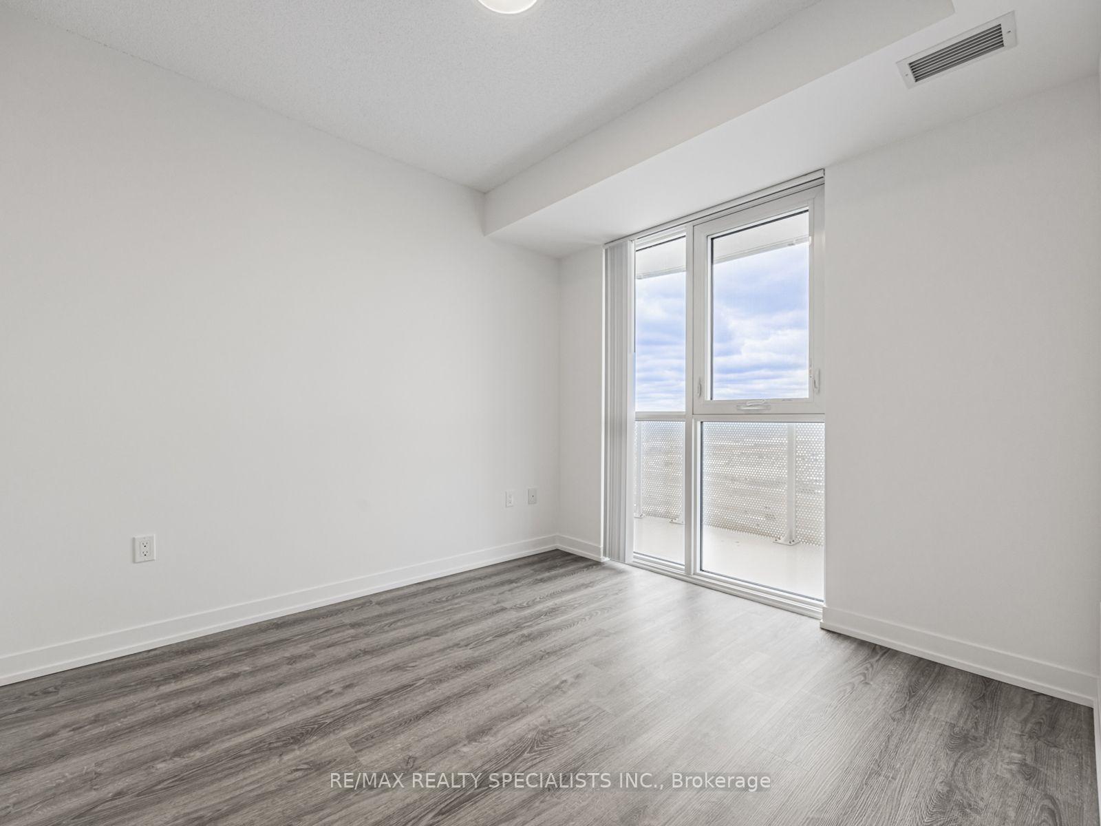 Photo 16 of Unit 3807, 195 Commerce Street, Vaughan, Vaughan Corporate Centre — HOMEH