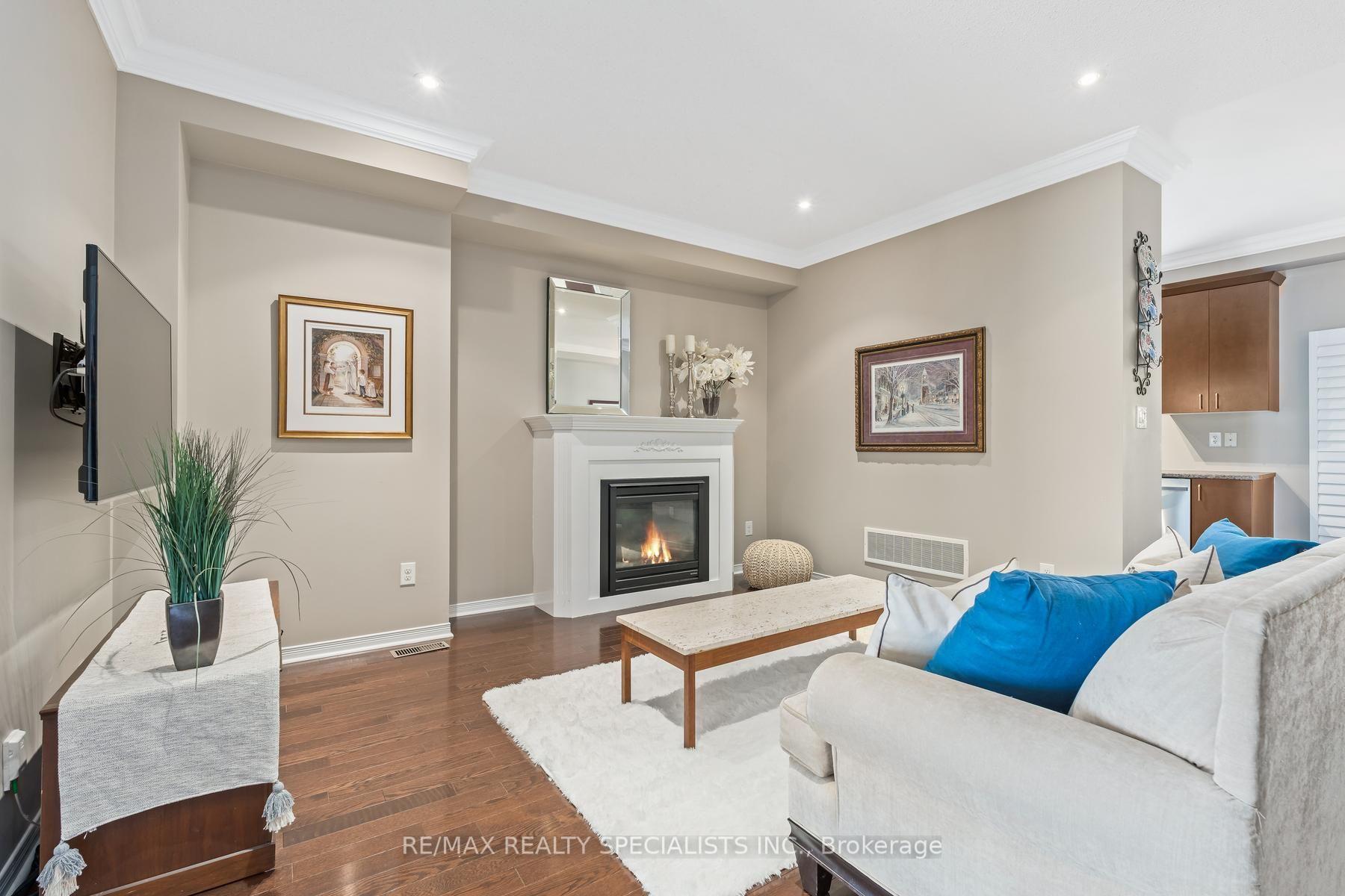 Photo 7 of 28 Chetholme Place, Halton Hills, Georgetown — HOMEH