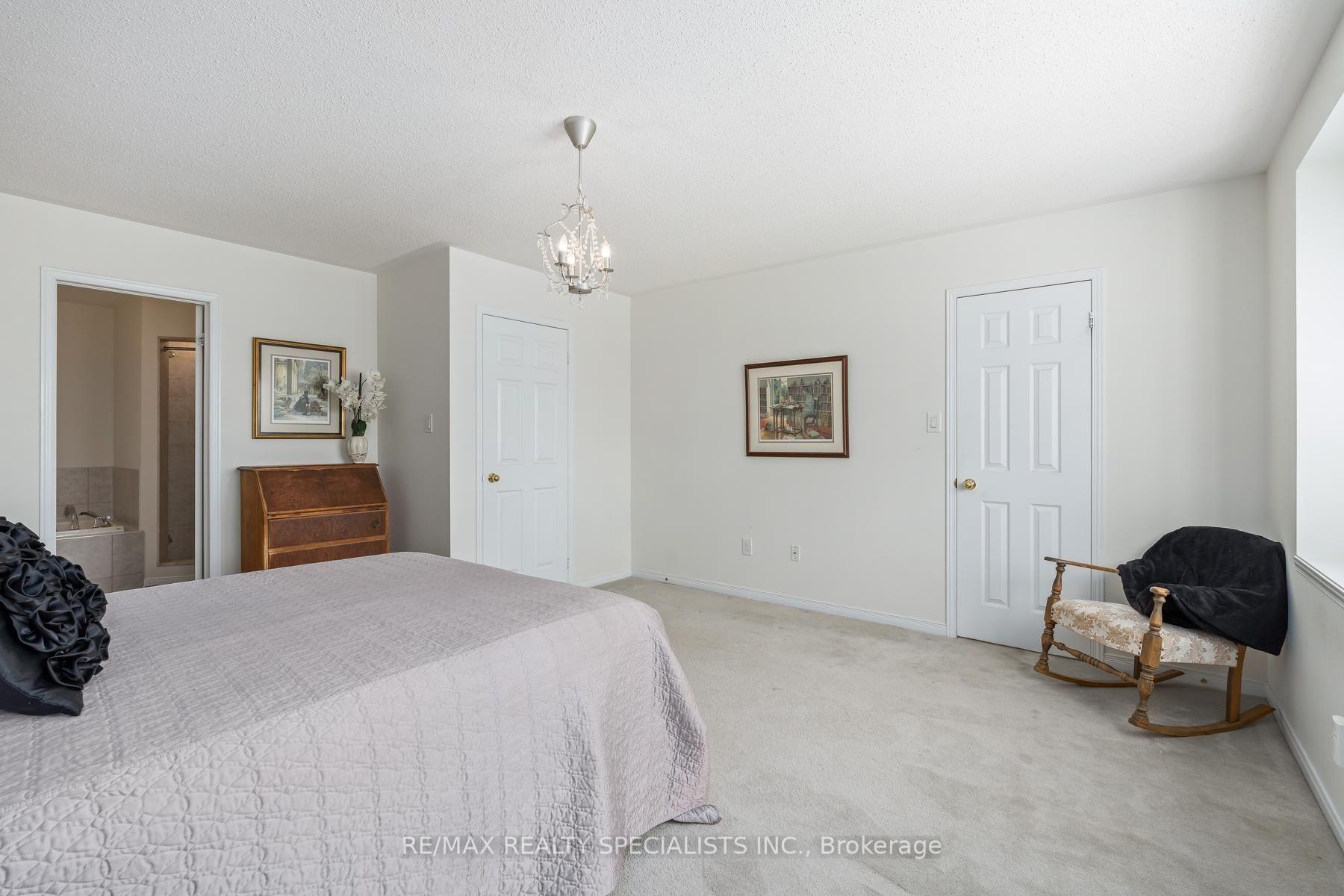 Photo 22 of 28 Chetholme Place, Halton Hills, Georgetown — HOMEH