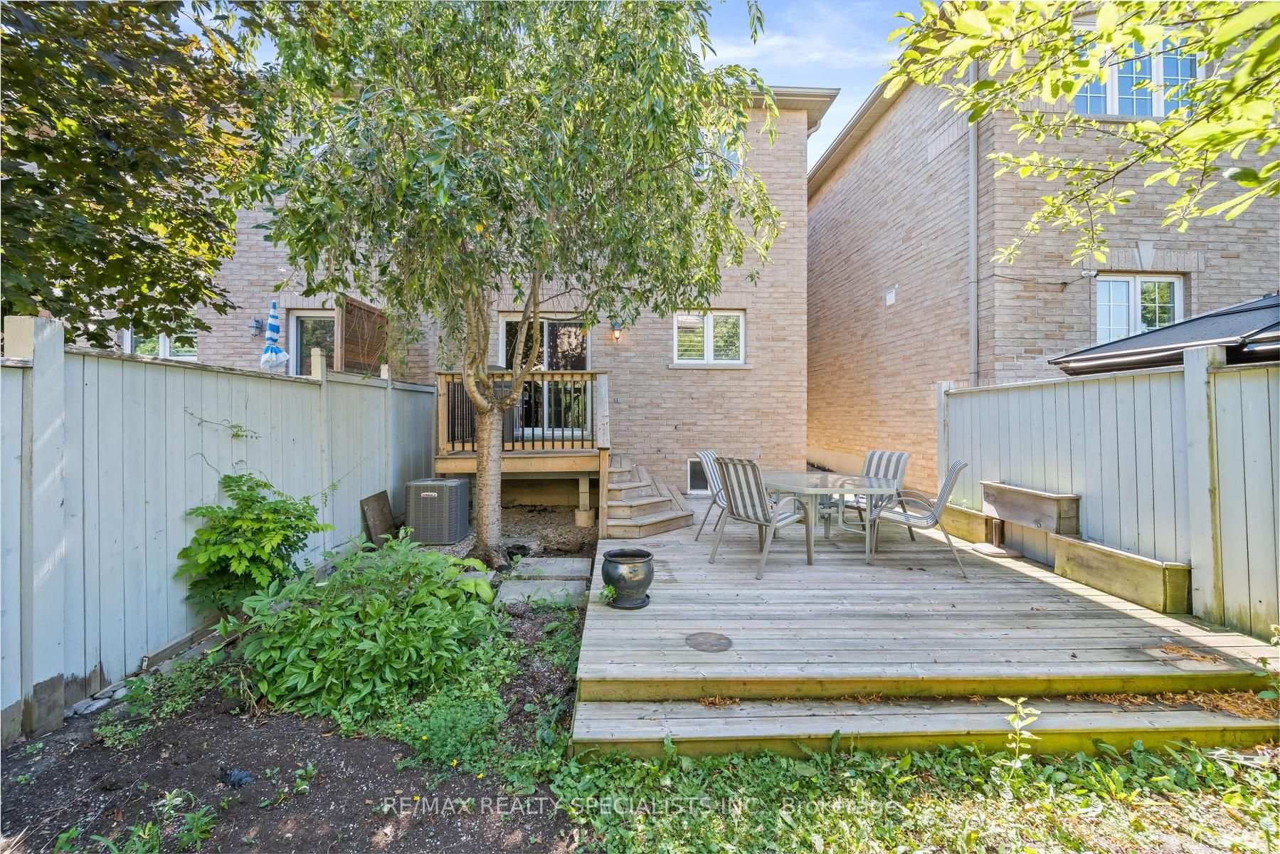 Photo 37 of 28 Chetholme Place, Halton Hills, Georgetown — HOMEH