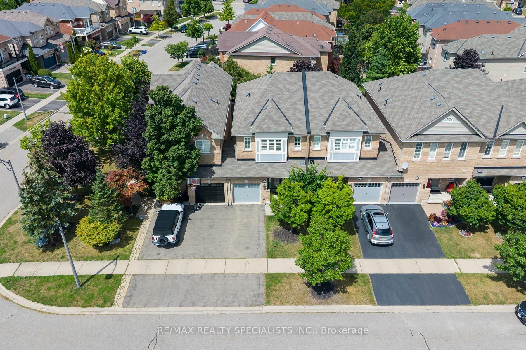 Photo 39 of 28 Chetholme Place, Halton Hills, Georgetown — HOMEH