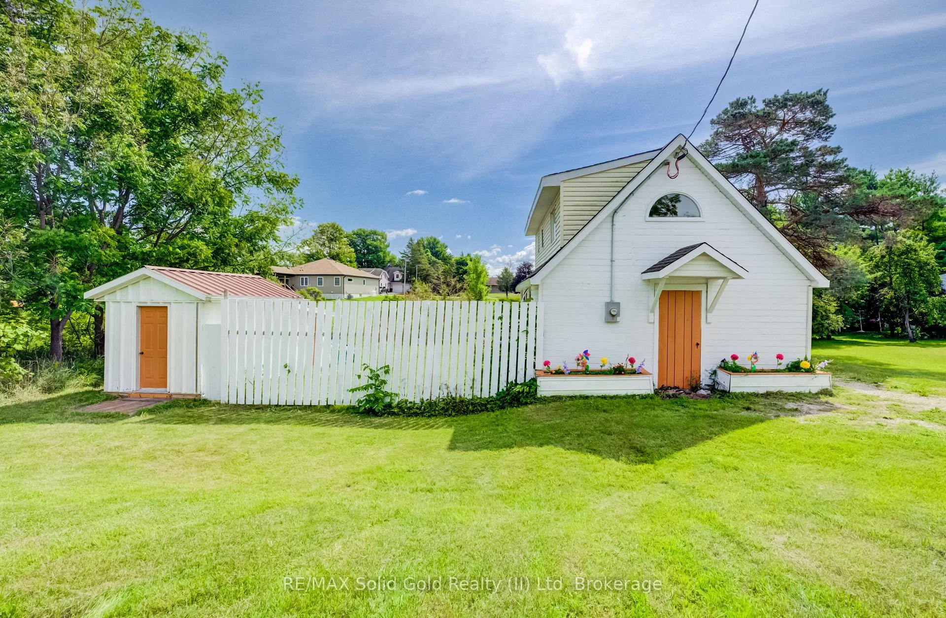 Photo 5 of 1242 Bruce Road 1, Huron-Kinloss — HOMEH
