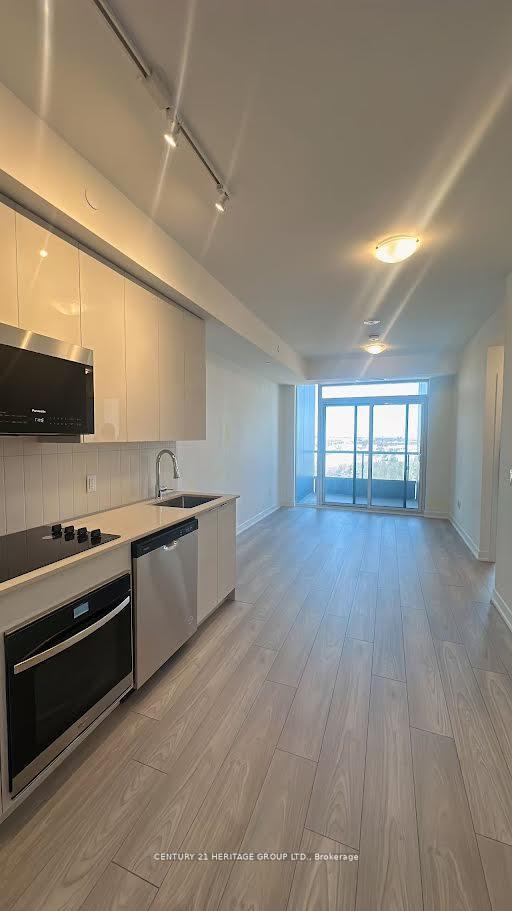 Photo 4 of Unit 1308, 474 Caldari Road, Vaughan, Concord — HOMEH