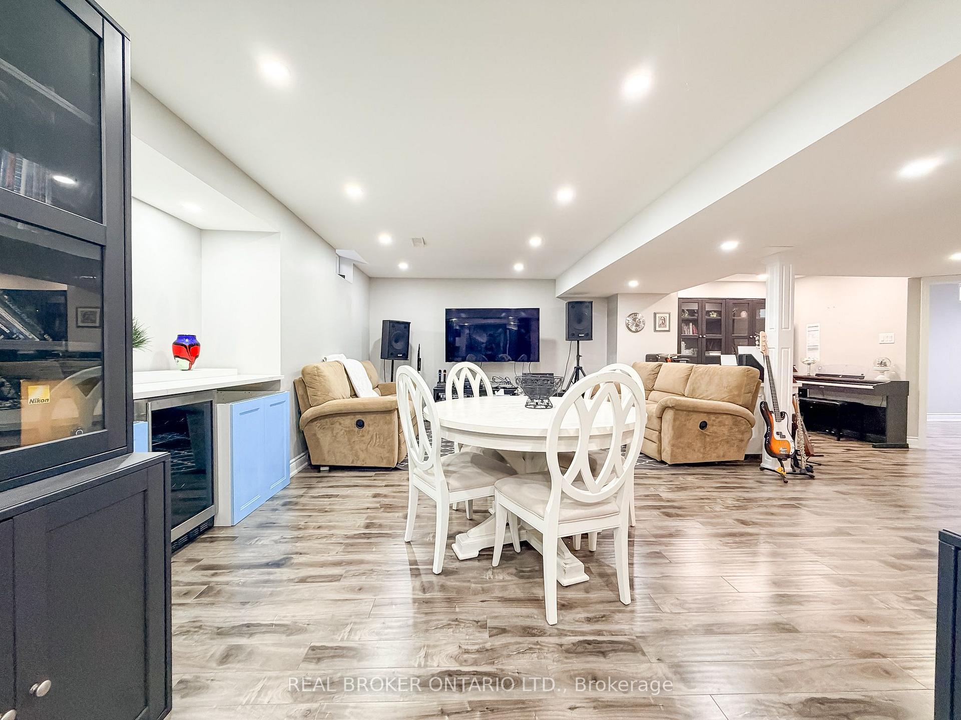 Photo 6 of Unit Basement, 135 Goodwin Crescent, Milton, Ford — HOMEH