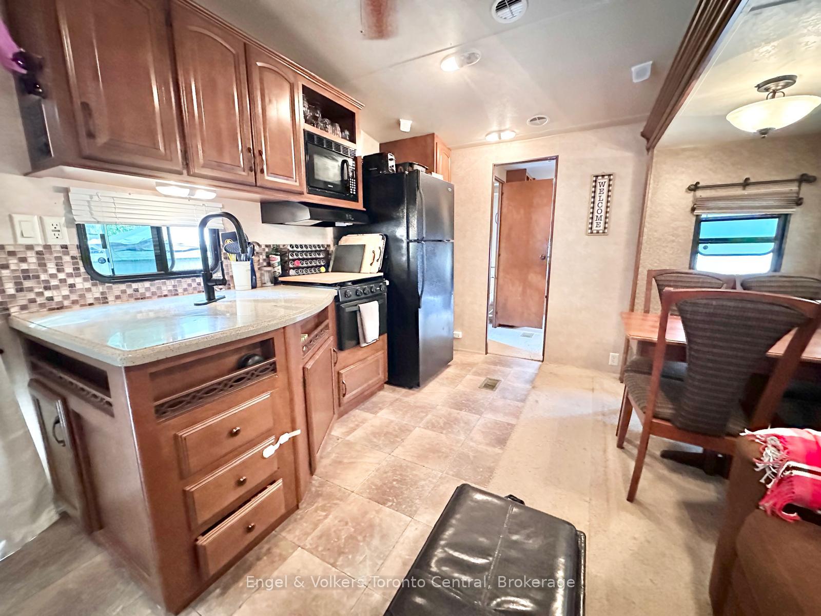 Photo 5 of Unit S 8, 7489 Sideroad 5 E, Wellington North, Rural Wellington North — HOMEH