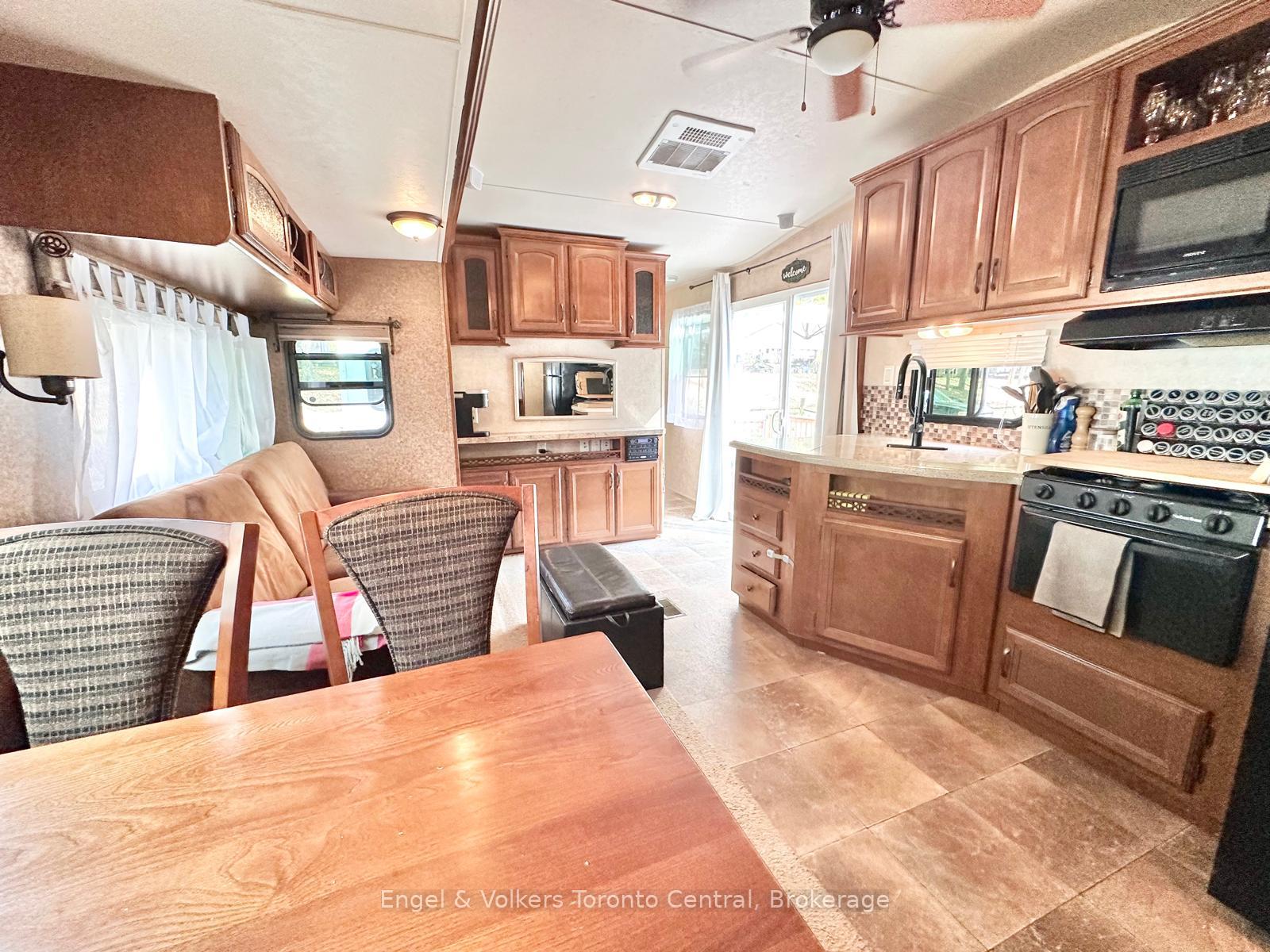 Photo 11 of Unit S 8, 7489 Sideroad 5 E, Wellington North, Rural Wellington North — HOMEH