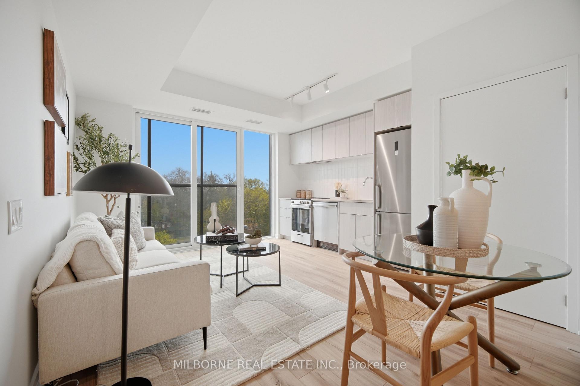 Photo of Unit 708, 1660 Bloor Street W