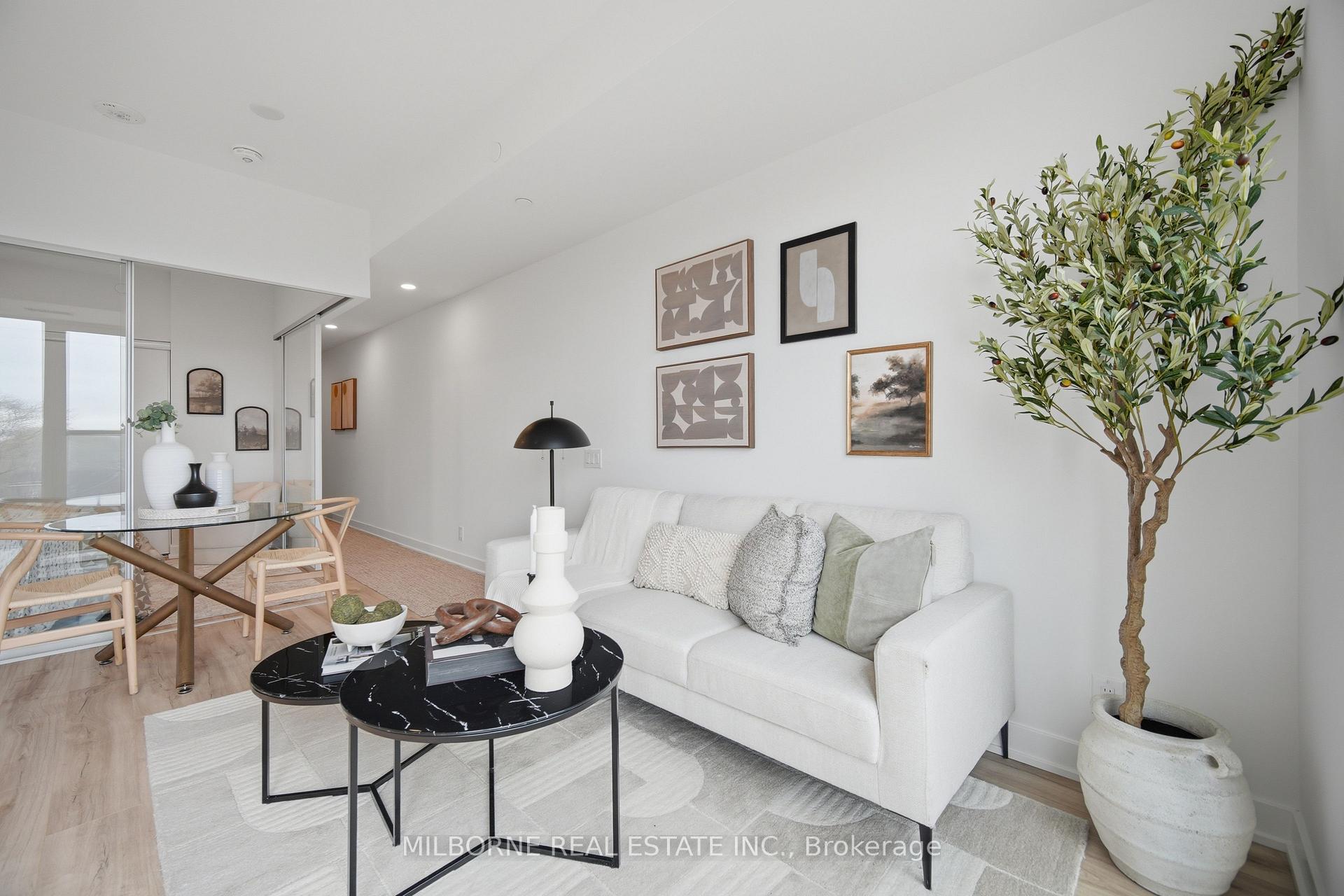 Photo 4 of Unit 708, 1660 Bloor Street W, Toronto, High Park North — HOMEH