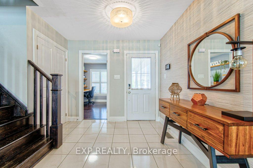 Photo 6 of 76 Ruhl Drive, Milton, Willmott — HOMEH