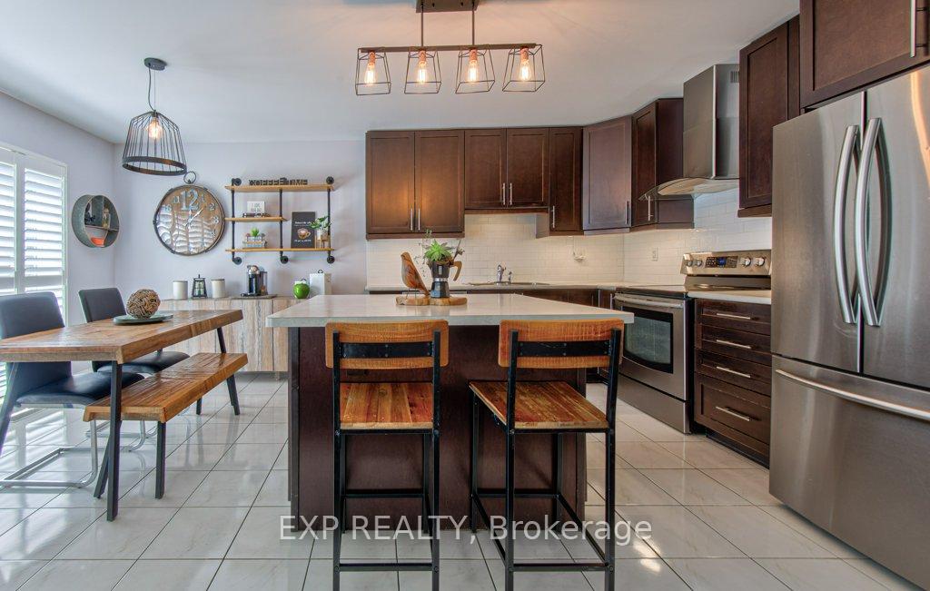 Photo 17 of 76 Ruhl Drive, Milton, Willmott — HOMEH