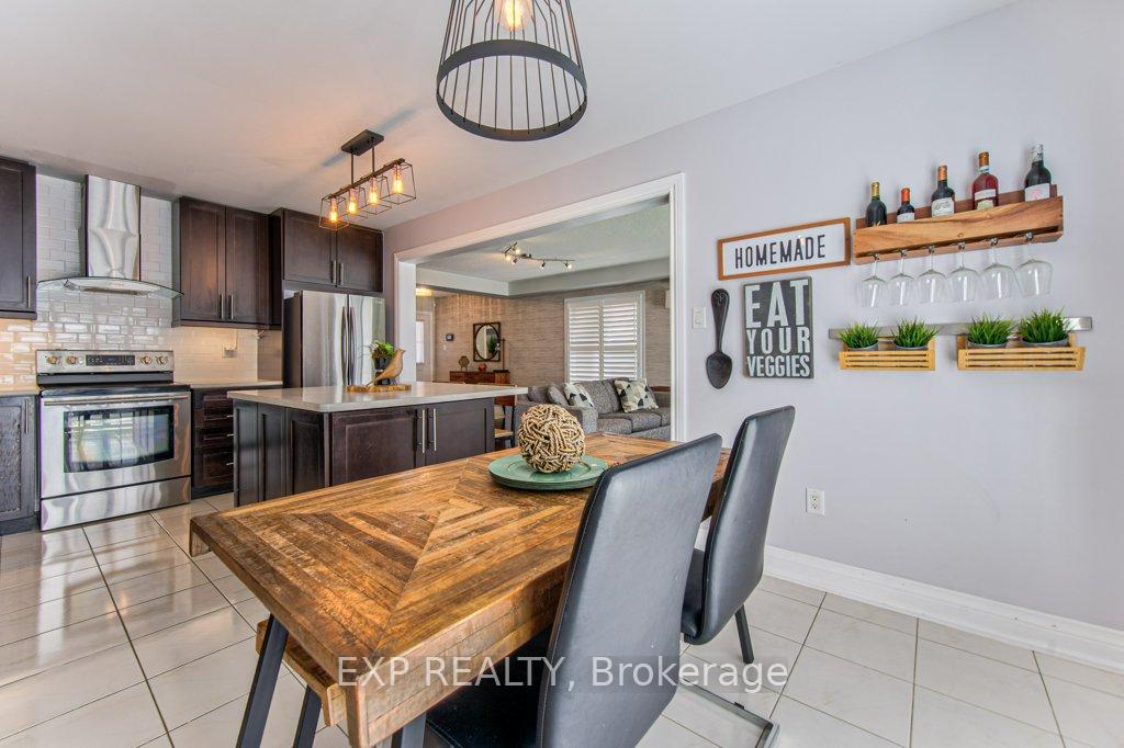 Photo 23 of 76 Ruhl Drive, Milton, Willmott — HOMEH