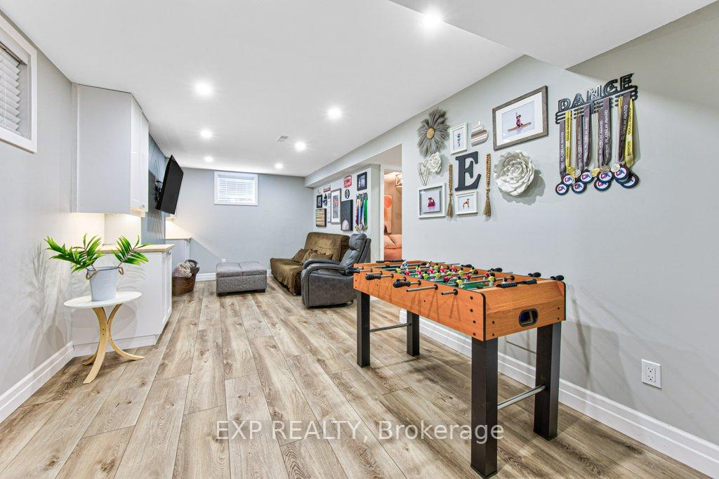 Photo 37 of 76 Ruhl Drive, Milton, Willmott — HOMEH