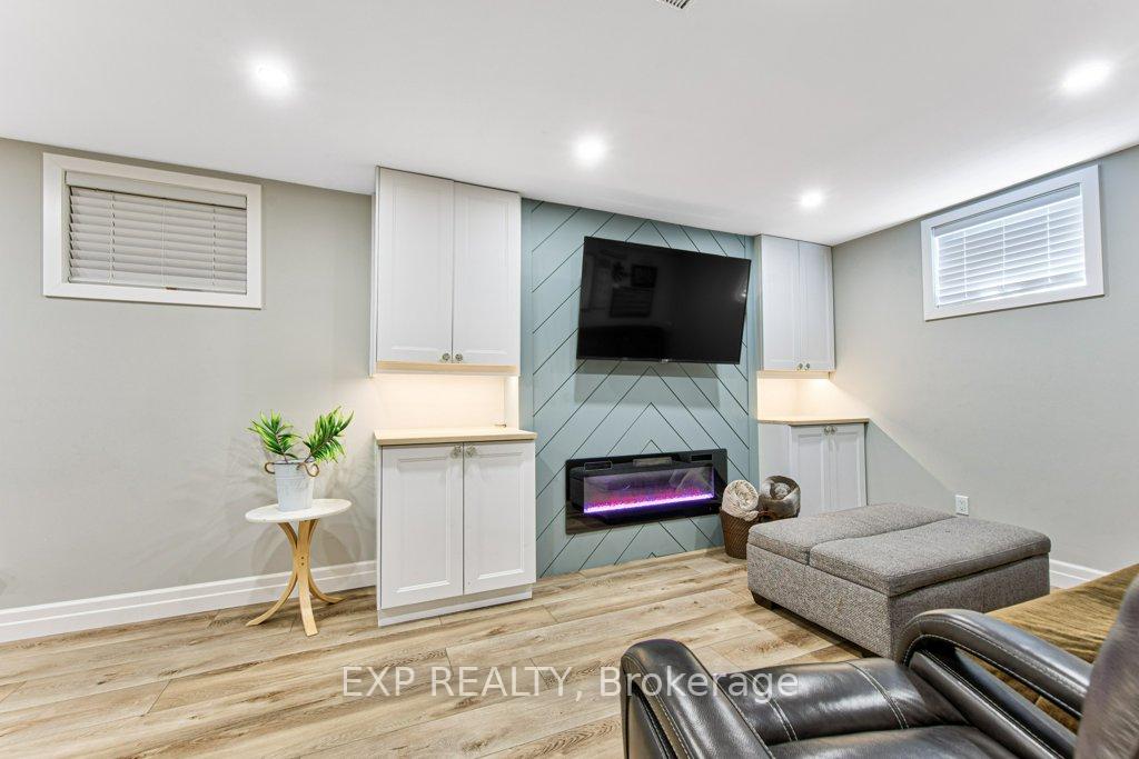 Photo 40 of 76 Ruhl Drive, Milton, Willmott — HOMEH