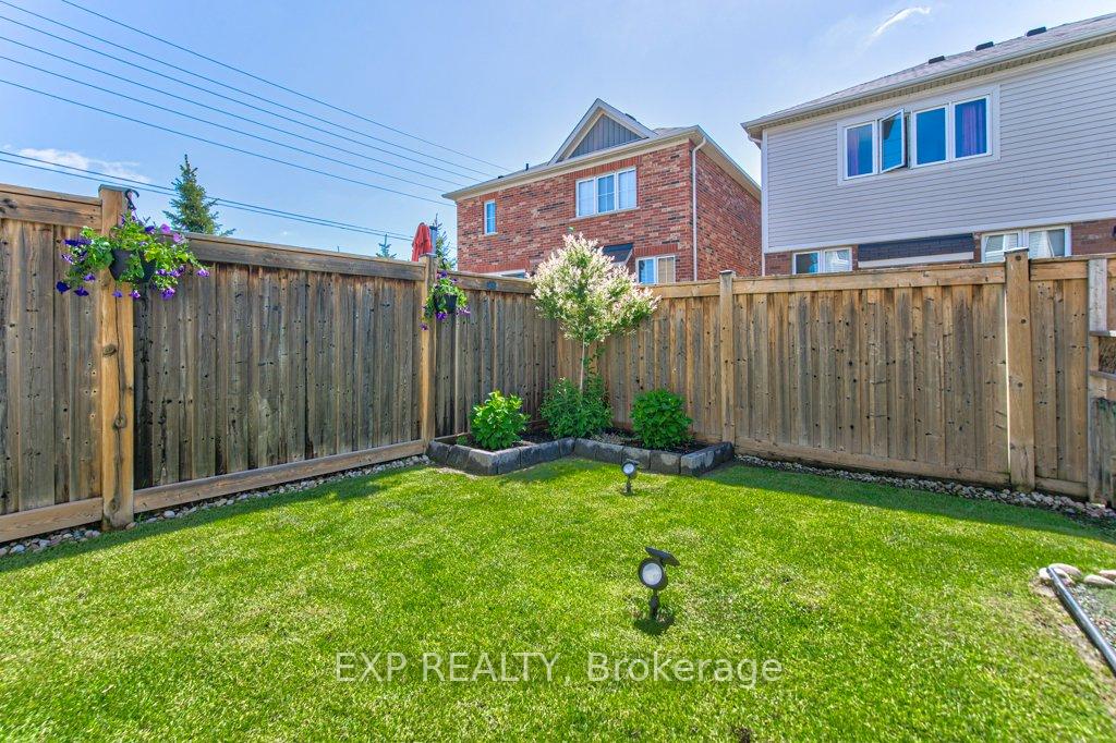 Photo 44 of 76 Ruhl Drive, Milton, Willmott — HOMEH