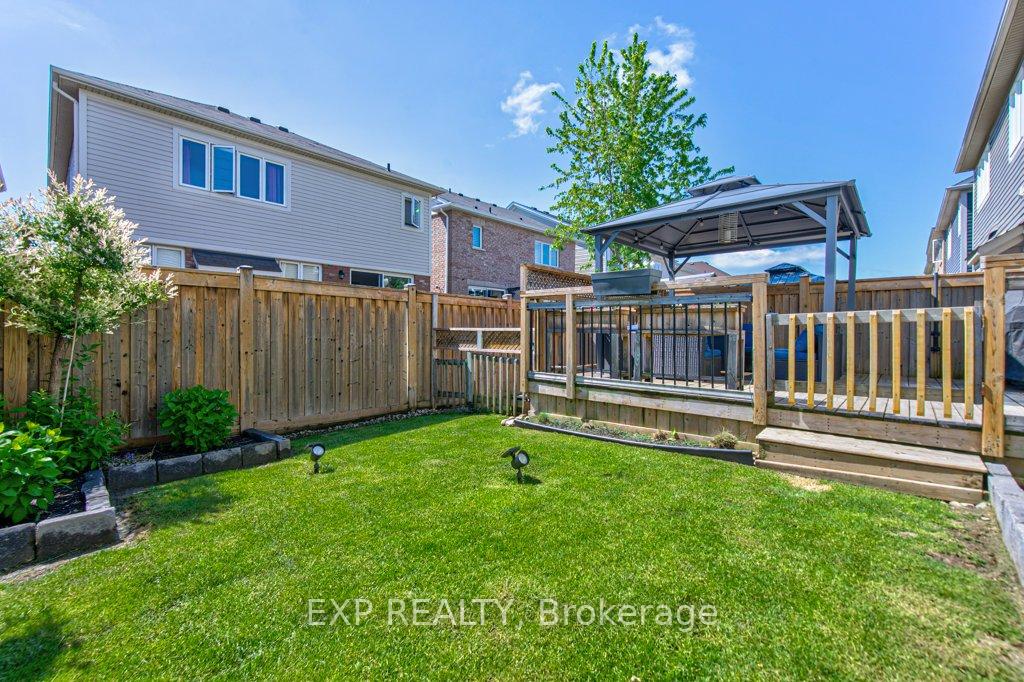 Photo 45 of 76 Ruhl Drive, Milton, Willmott — HOMEH