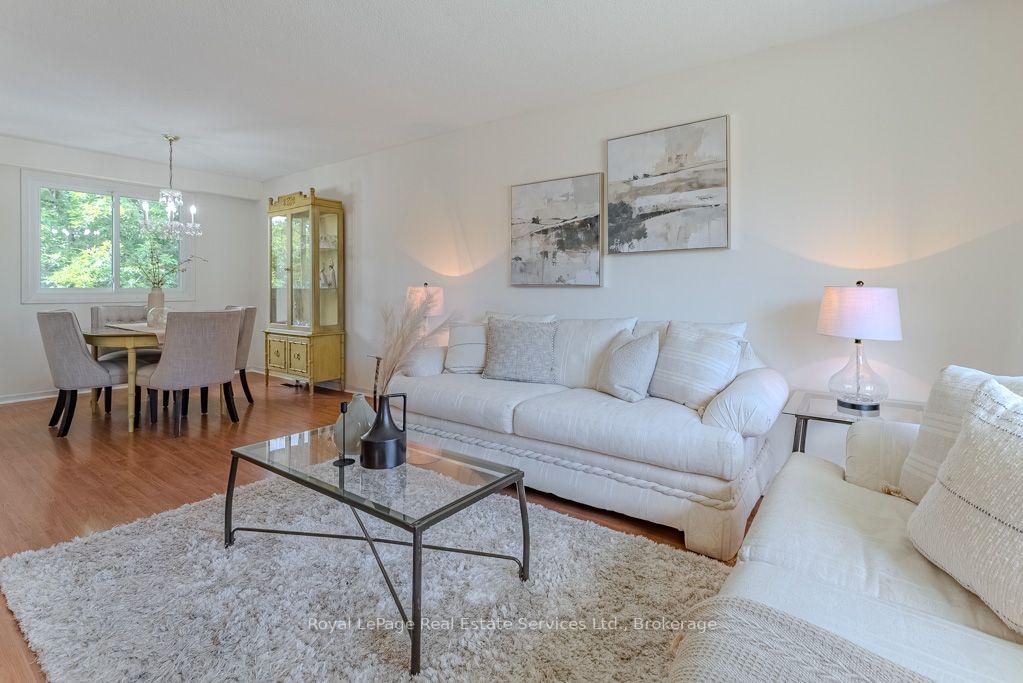 Photo 5 of 668 Maclaren Drive, Burlington, Brant — HOMEH
