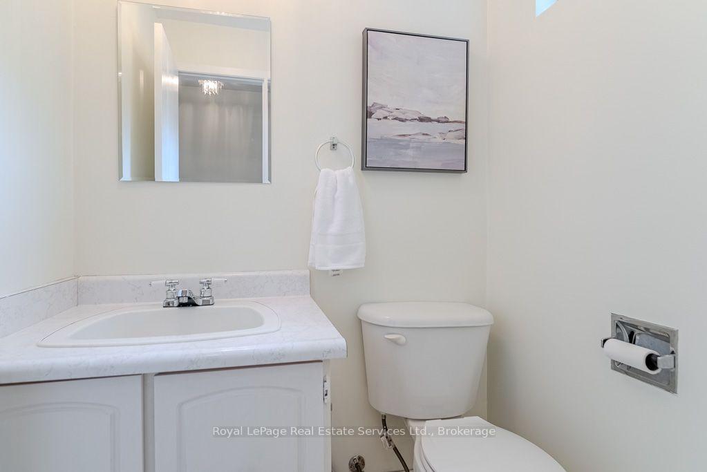 Photo 23 of 668 Maclaren Drive, Burlington, Brant — HOMEH
