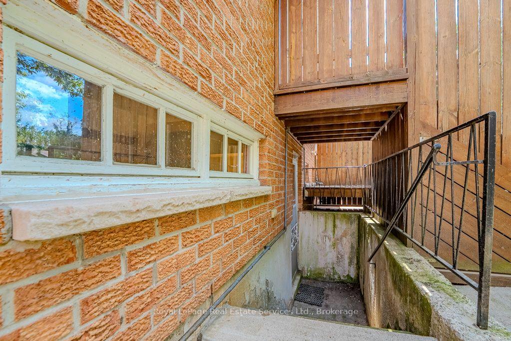 Photo 33 of 668 Maclaren Drive, Burlington, Brant — HOMEH
