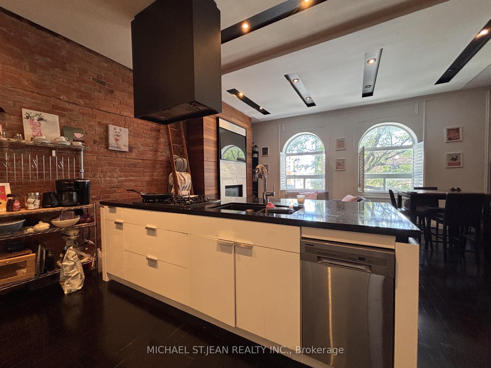 Photo 4 of Unit Upper, 301 James Street N, Hamilton, North End — HOMEH