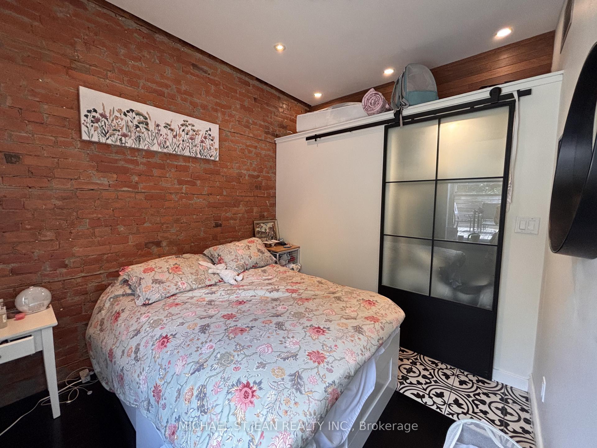 Photo 7 of Unit Upper, 301 James Street N, Hamilton, North End — HOMEH