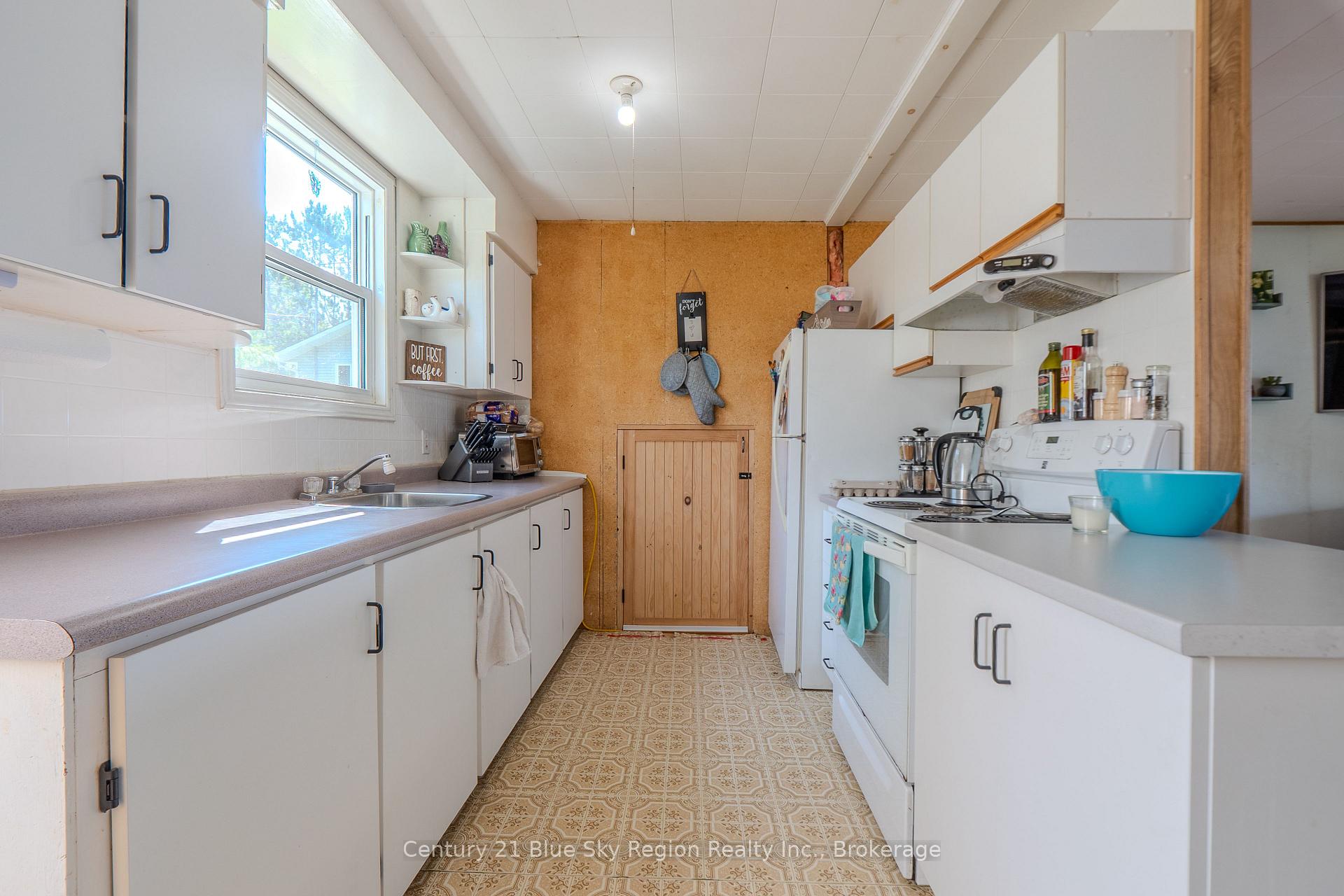 Photo 25 of 86 Bayview Drive, Chisholm — HOMEH