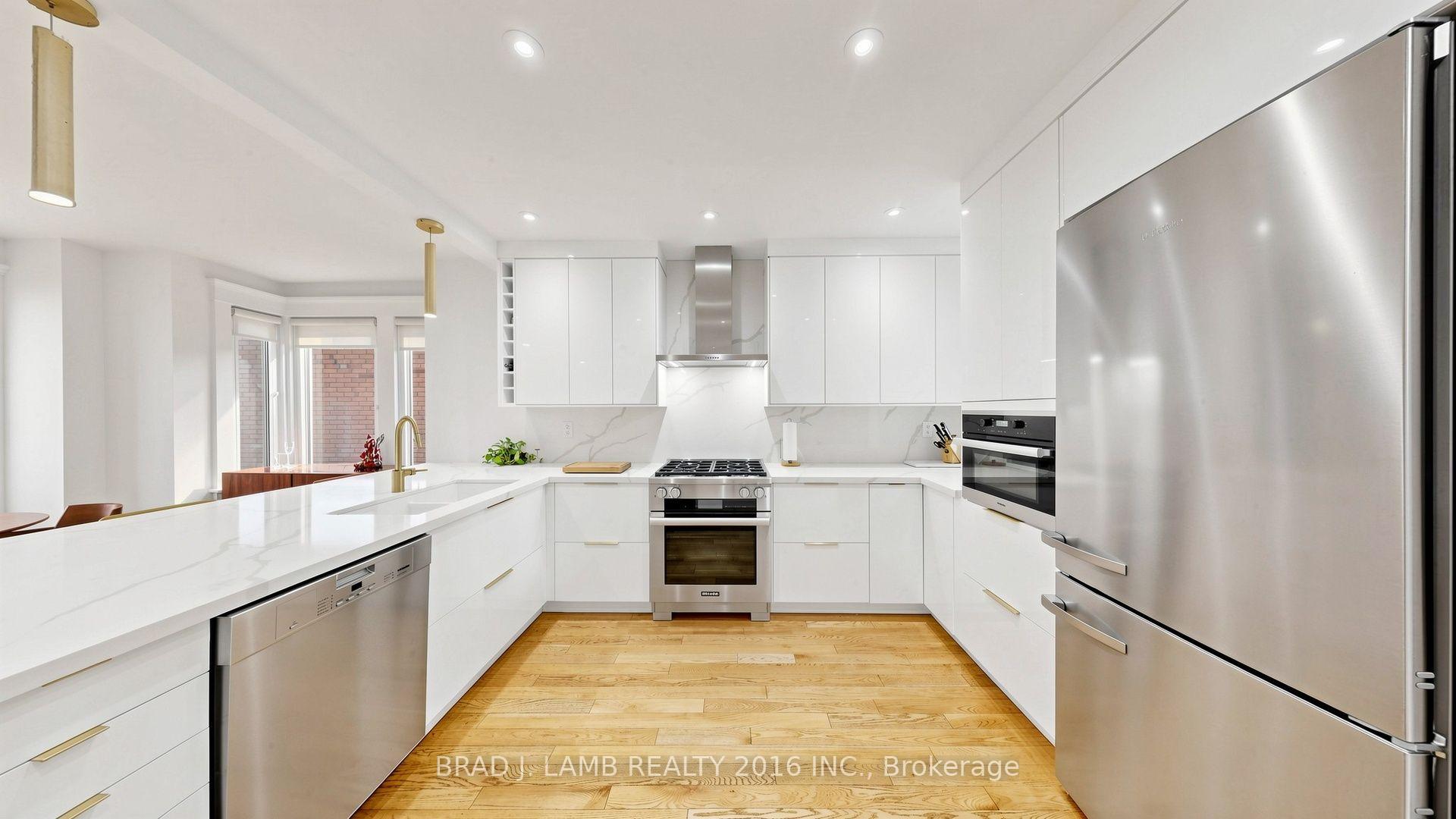 Photo 10 of 154 Fairview Avenue, Toronto, Junction Area — HOMEH